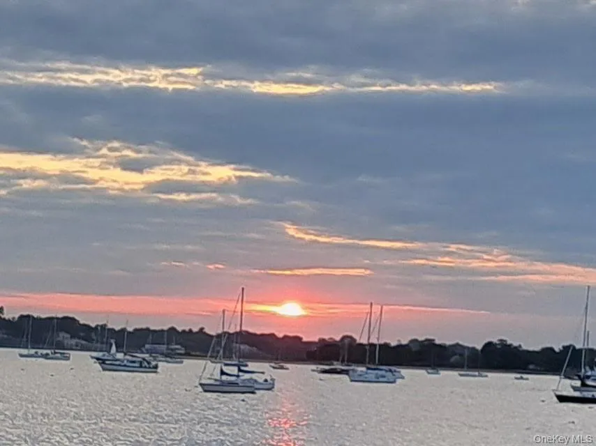 1 Tom’s Point Lane, North Hempstead, NY, 1 Bedroom Bedrooms, 4 Rooms Rooms,1 BathroomBathrooms,Residential,For Rent,Tom’s Point Lane,0,1057757 1 Tom’s Point Lane, North Hempstead, NY, 1 Bedroom Bedrooms, 4 Rooms Rooms,1 BathroomBathrooms,Residential,For Rent,Tom’s Point Lane,0,1057757