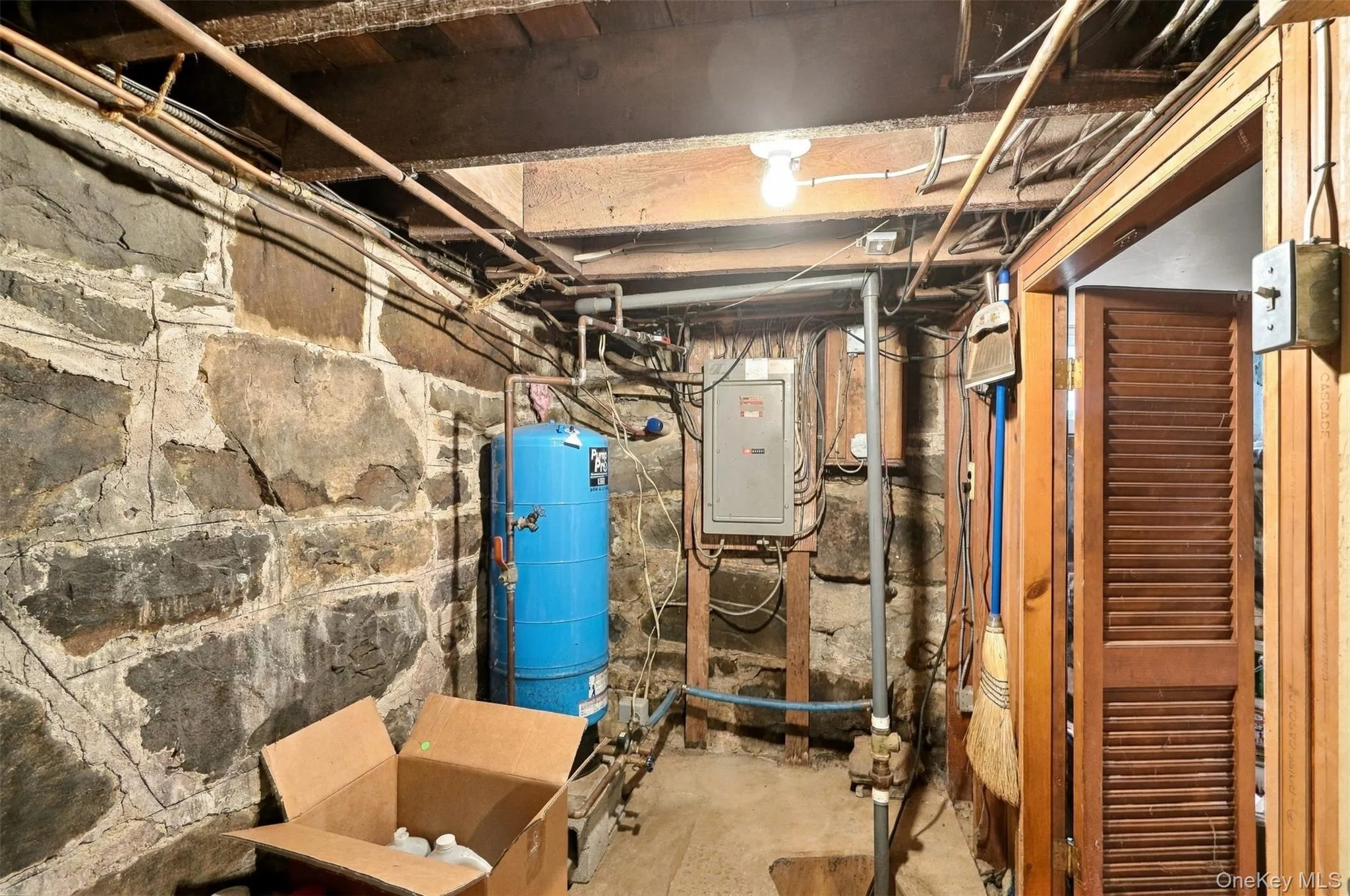 287 Derby Road, Wallkill, NY, 4 Bedrooms Bedrooms, 10 Rooms Rooms,1 BathroomBathrooms,Residential,For Rent,Derby,0,1057758 287 Derby Road, Wallkill, NY, 4 Bedrooms Bedrooms, 10 Rooms Rooms,1 BathroomBathrooms,Residential,For Rent,Derby,0,1057758