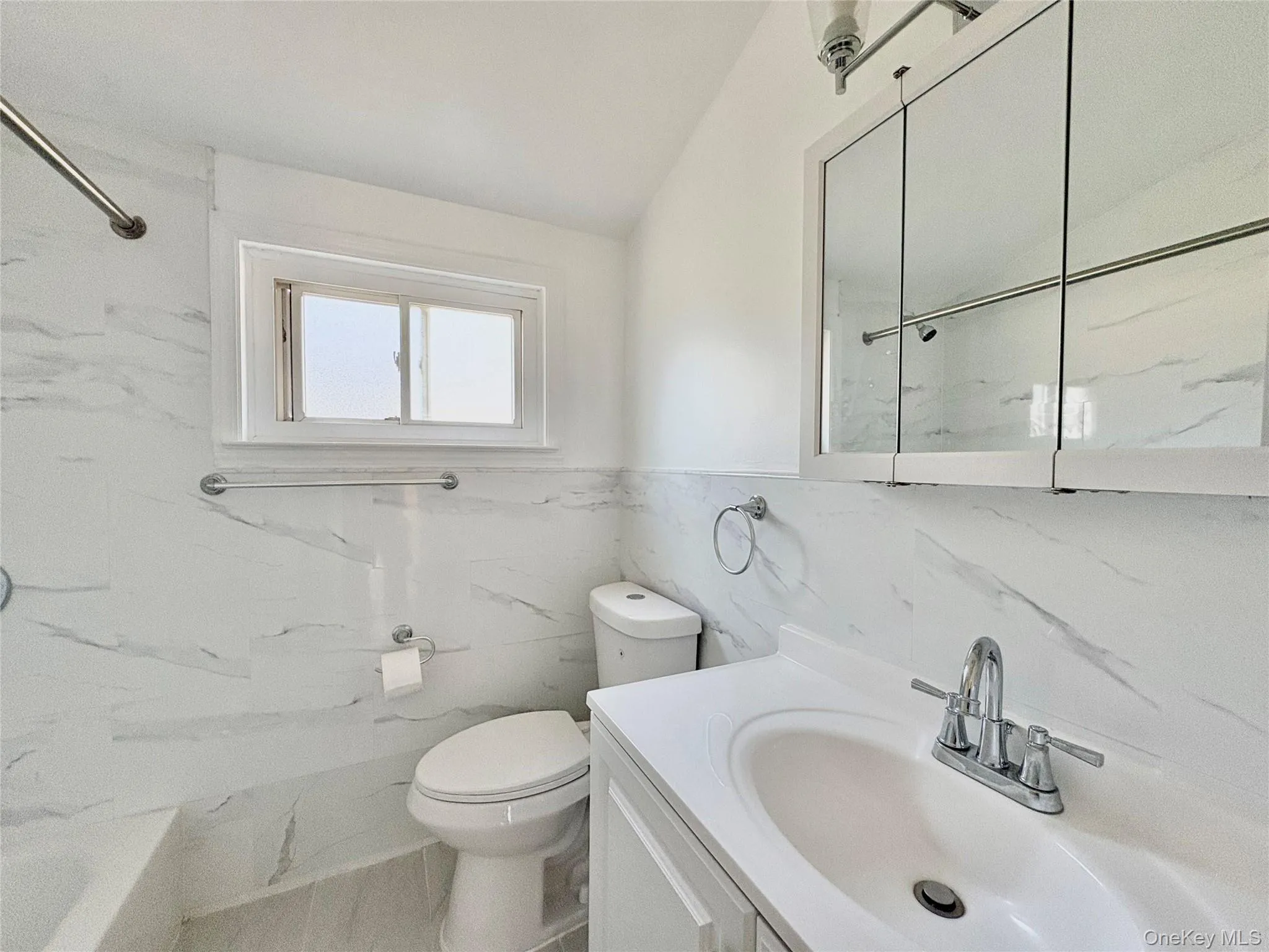 206-50 46th Avenue, New York, NY, 3 Bedrooms Bedrooms, 5 Rooms Rooms,1 BathroomBathrooms,Residential Lease,For Rent,46th,0,1057769 206-50 46th Avenue, New York, NY, 3 Bedrooms Bedrooms, 5 Rooms Rooms,1 BathroomBathrooms,Residential Lease,For Rent,46th,0,1057769