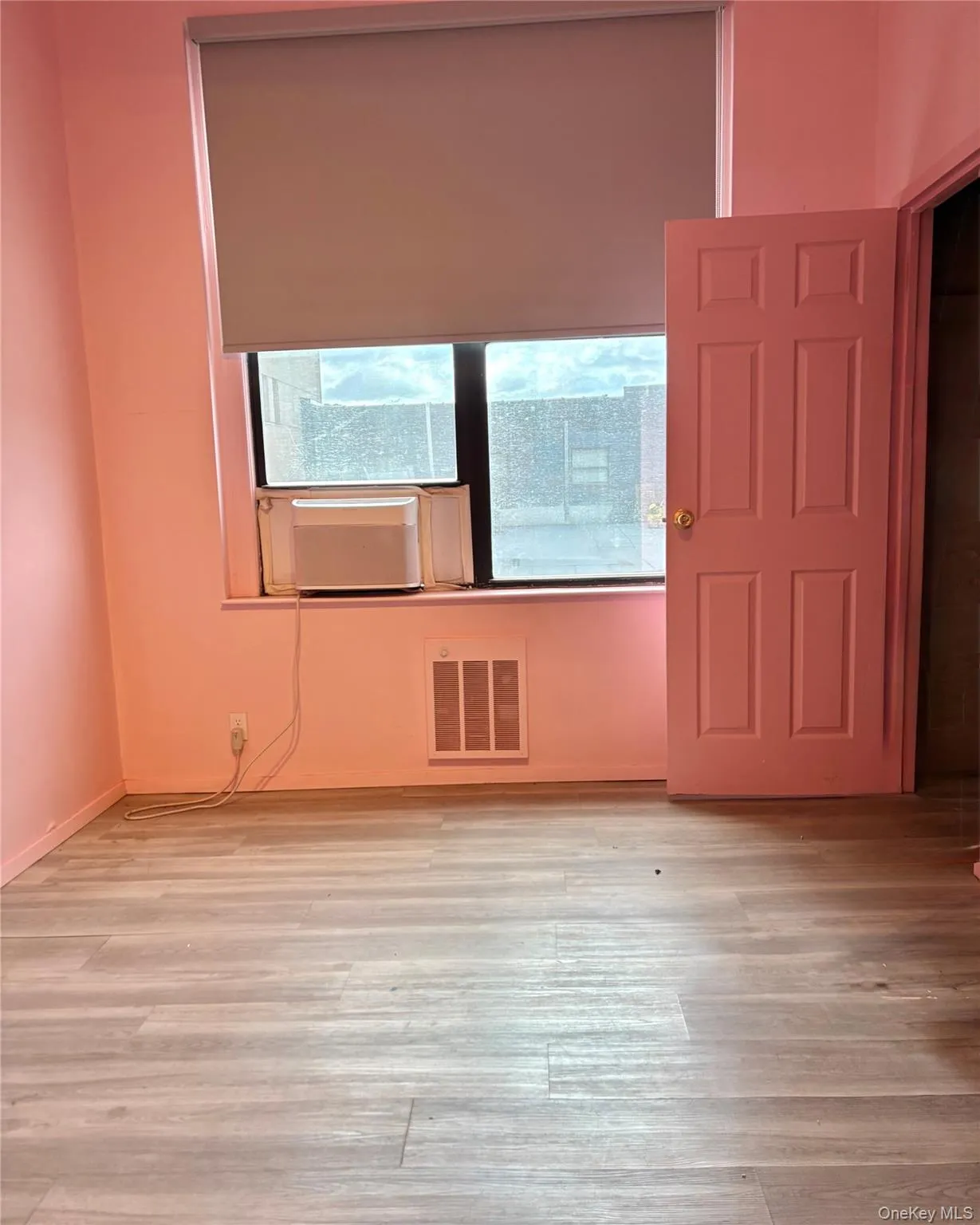 2525 Borden Avenue, New York, NY, ,Commercial Lease,For Rent,Borden,0,1057776 2525 Borden Avenue, New York, NY, ,Commercial Lease,For Rent,Borden,0,1057776