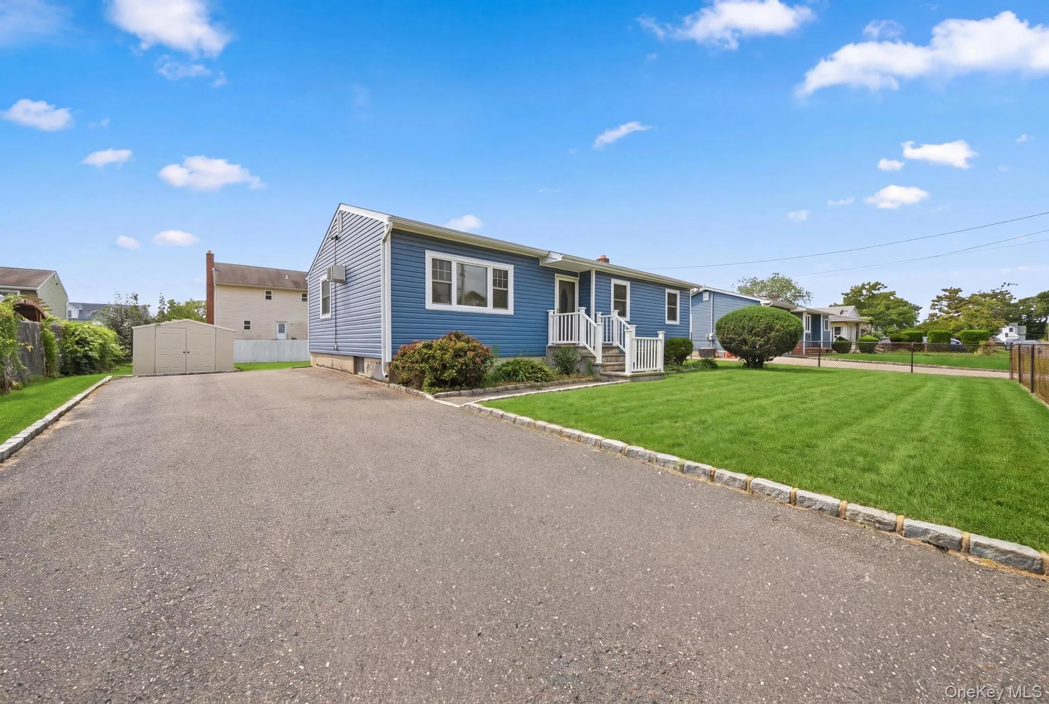 14 Holt Street, Babylon, NY, 3 Bedrooms Bedrooms, 7 Rooms Rooms,2 BathroomsBathrooms,Residential,For Rent,Holt,0,1057783 14 Holt Street, Babylon, NY, 3 Bedrooms Bedrooms, 7 Rooms Rooms,2 BathroomsBathrooms,Residential,For Rent,Holt,0,1057783