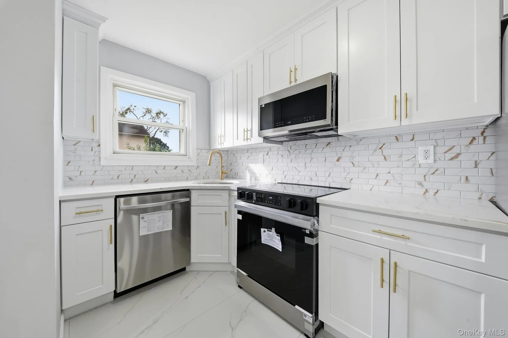 14 Holt Street, Babylon, NY, 3 Bedrooms Bedrooms, 7 Rooms Rooms,2 BathroomsBathrooms,Residential,For Rent,Holt,0,1057783 14 Holt Street, Babylon, NY, 3 Bedrooms Bedrooms, 7 Rooms Rooms,2 BathroomsBathrooms,Residential,For Rent,Holt,0,1057783