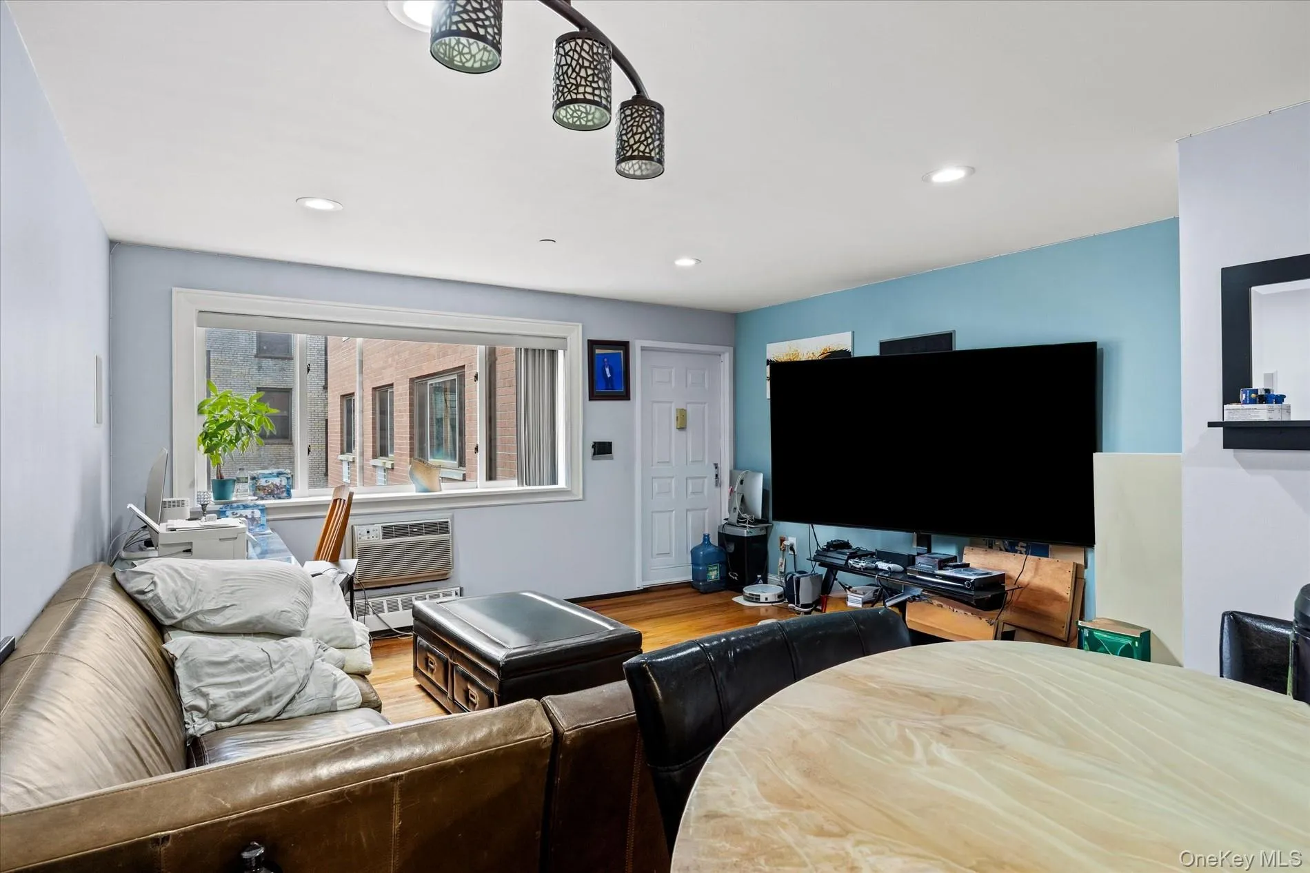 118-82 Metropolitan Avenue, New York, NY, 2 Bedrooms Bedrooms, 4 Rooms Rooms,2 BathroomsBathrooms,Residential,For Rent,Metropolitan,0,1057788 118-82 Metropolitan Avenue, New York, NY, 2 Bedrooms Bedrooms, 4 Rooms Rooms,2 BathroomsBathrooms,Residential,For Rent,Metropolitan,0,1057788
