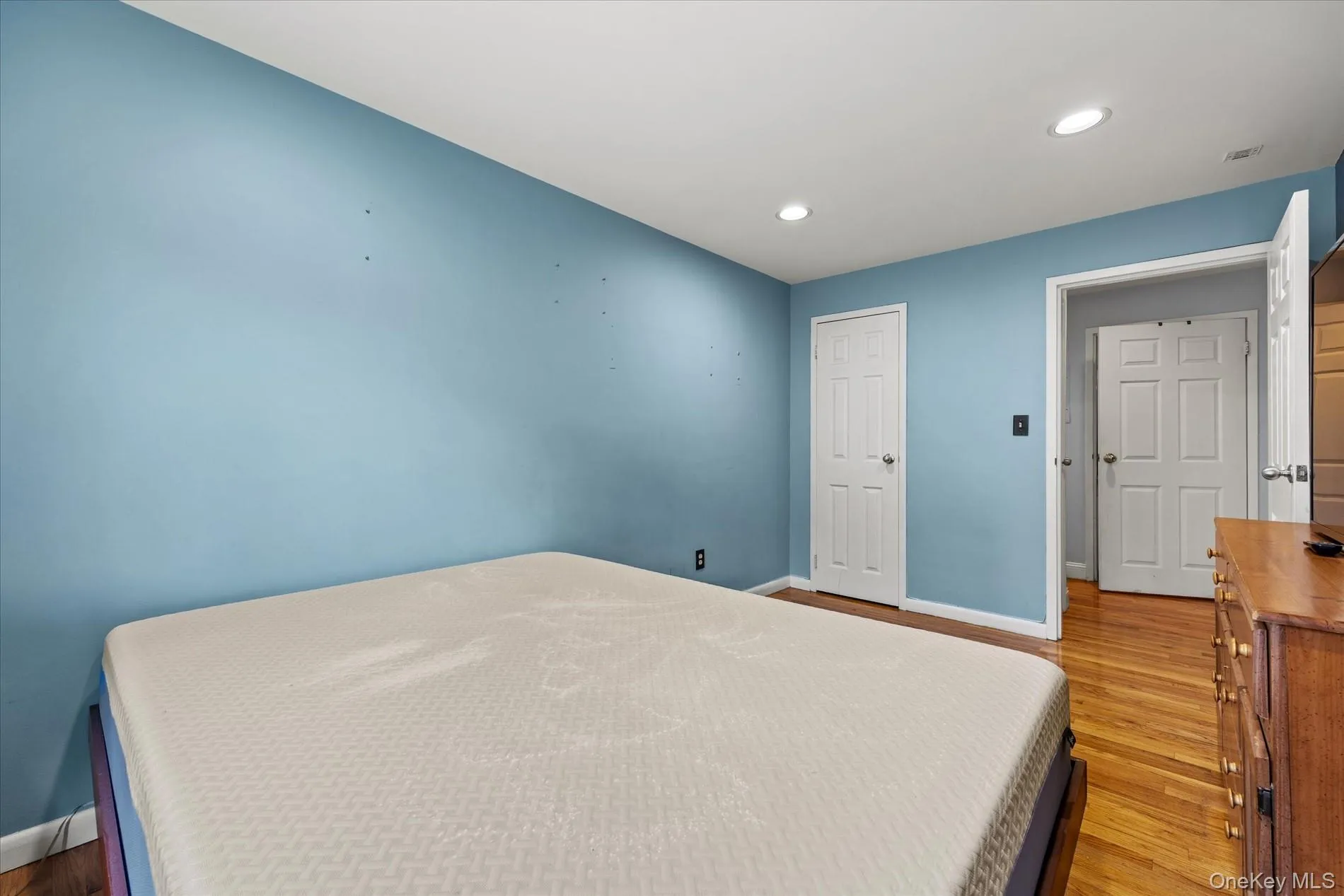 118-82 Metropolitan Avenue, New York, NY, 2 Bedrooms Bedrooms, 4 Rooms Rooms,2 BathroomsBathrooms,Residential,For Rent,Metropolitan,0,1057788 118-82 Metropolitan Avenue, New York, NY, 2 Bedrooms Bedrooms, 4 Rooms Rooms,2 BathroomsBathrooms,Residential,For Rent,Metropolitan,0,1057788