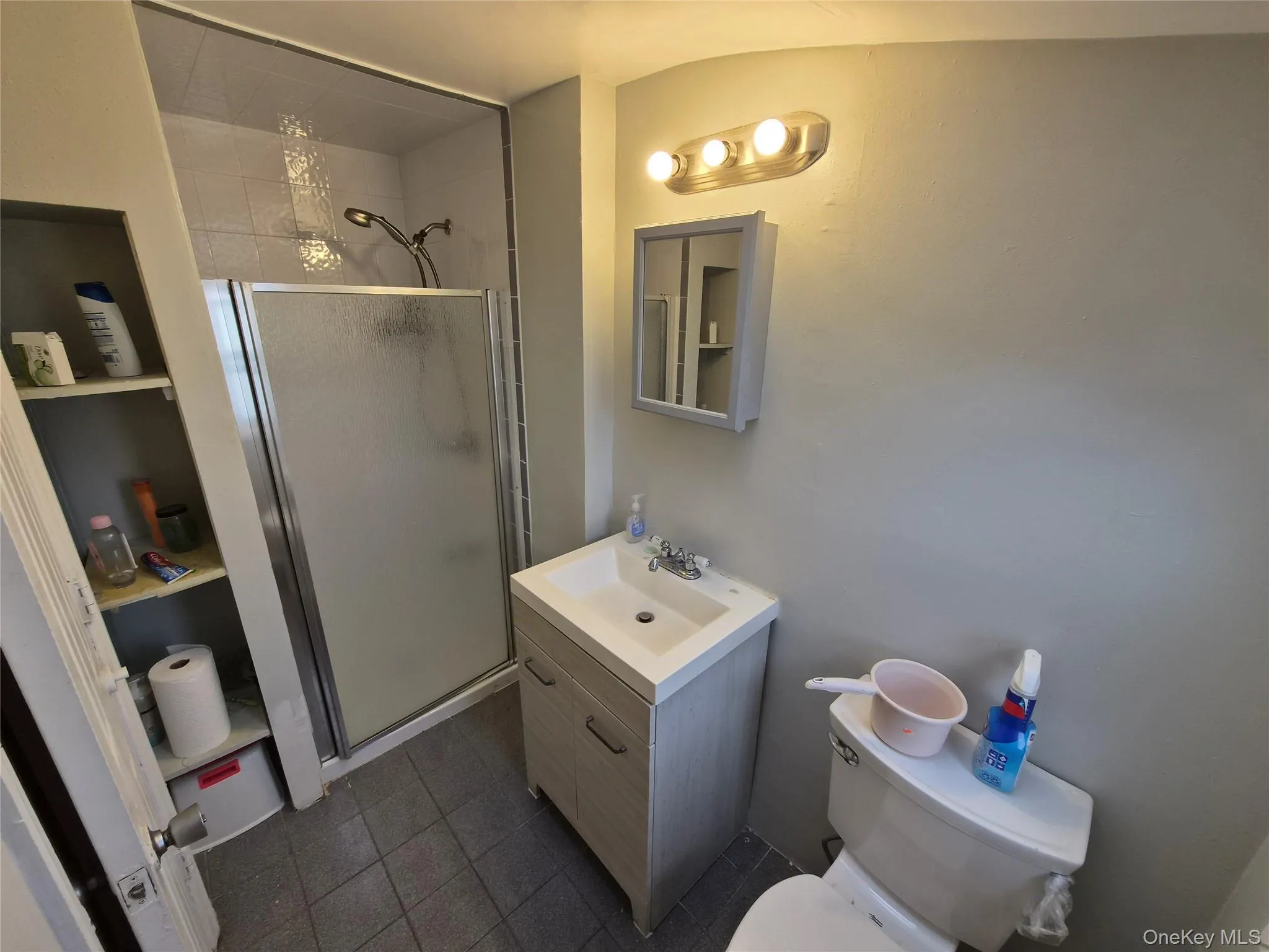 8333 251st Street, New York, NY, 4 Bedrooms Bedrooms, 11 Rooms Rooms,3 BathroomsBathrooms,Residential,For Rent,251st,0,1057790 8333 251st Street, New York, NY, 4 Bedrooms Bedrooms, 11 Rooms Rooms,3 BathroomsBathrooms,Residential,For Rent,251st,0,1057790