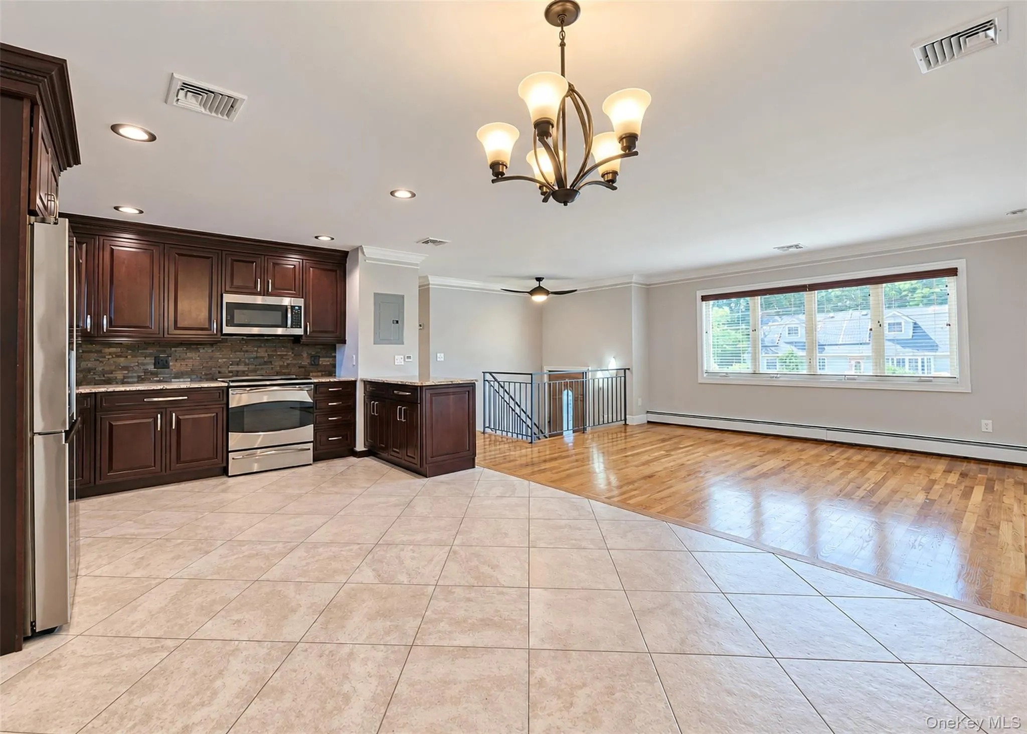 685 Carlls Path, Babylon, NY, 5 Bedrooms Bedrooms, 11 Rooms Rooms,2 BathroomsBathrooms,Residential,For Rent,Carlls,0,1057794 685 Carlls Path, Babylon, NY, 5 Bedrooms Bedrooms, 11 Rooms Rooms,2 BathroomsBathrooms,Residential,For Rent,Carlls,0,1057794