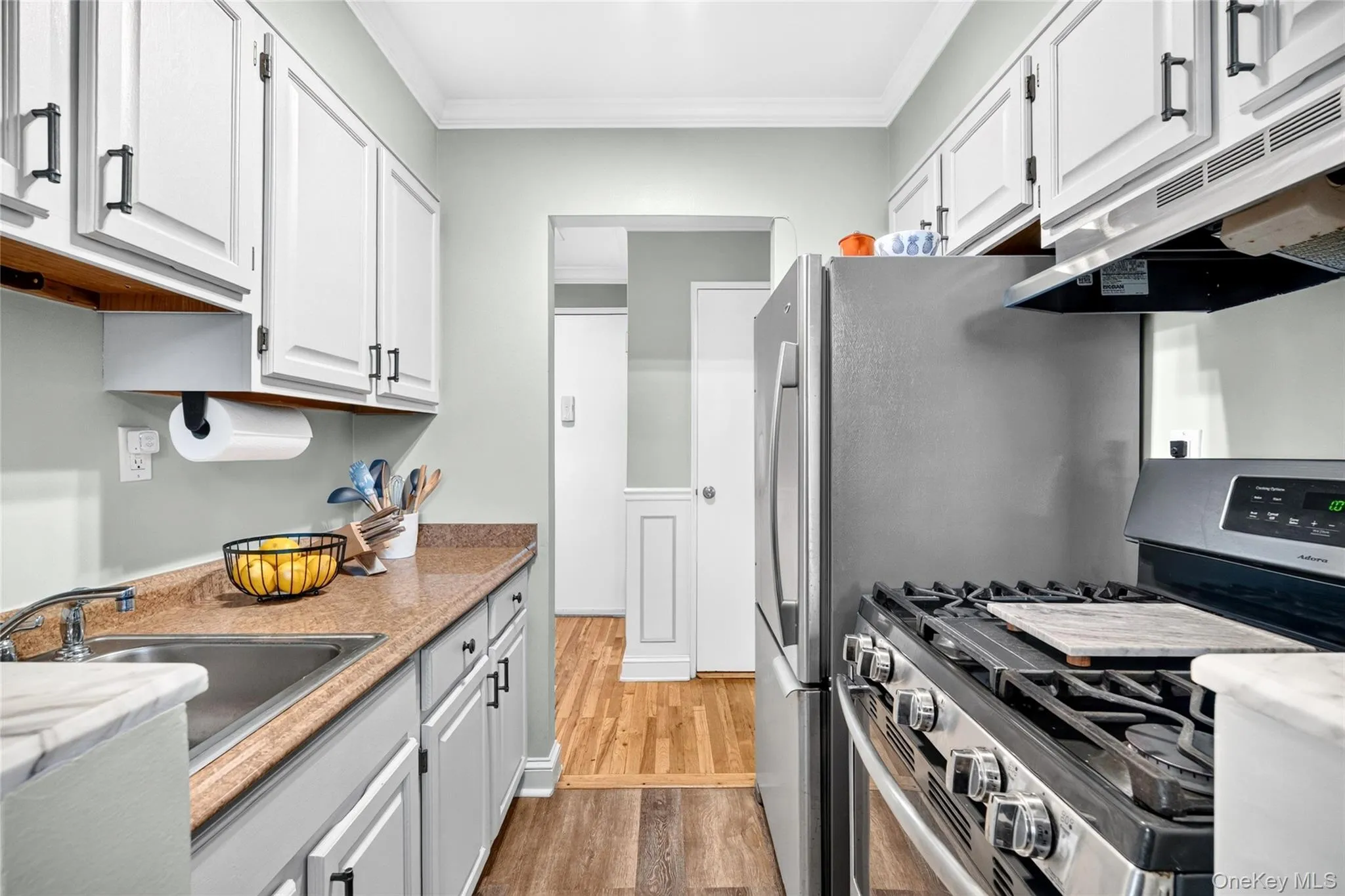 2 Bronxville Road, Yonkers, NY, 1 Bedroom Bedrooms, 4 Rooms Rooms,1 BathroomBathrooms,Residential,For Rent,Bronxville,0,1057796 2 Bronxville Road, Yonkers, NY, 1 Bedroom Bedrooms, 4 Rooms Rooms,1 BathroomBathrooms,Residential,For Rent,Bronxville,0,1057796