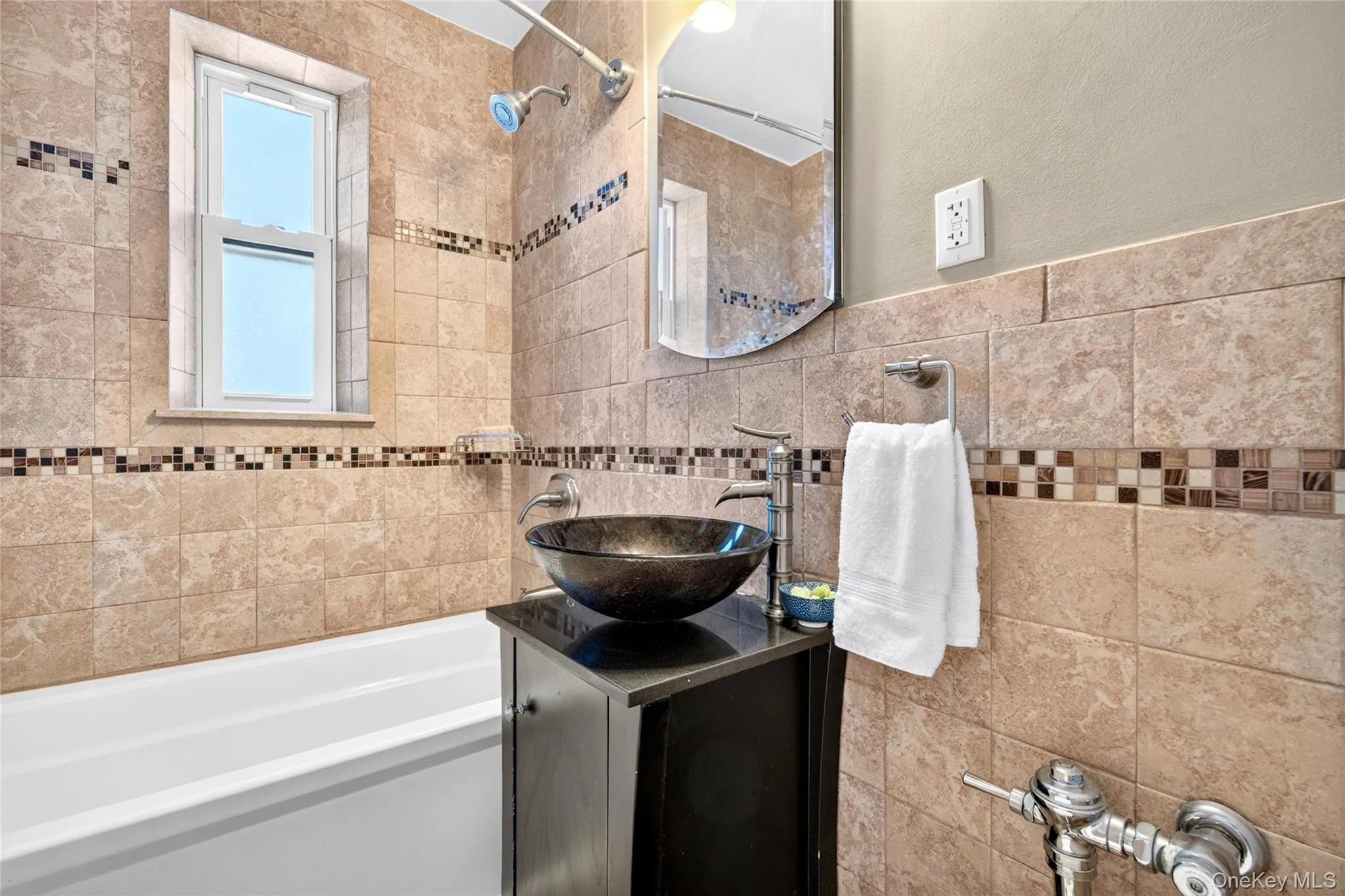 2 Bronxville Road, Yonkers, NY, 1 Bedroom Bedrooms, 4 Rooms Rooms,1 BathroomBathrooms,Residential,For Rent,Bronxville,0,1057796 2 Bronxville Road, Yonkers, NY, 1 Bedroom Bedrooms, 4 Rooms Rooms,1 BathroomBathrooms,Residential,For Rent,Bronxville,0,1057796