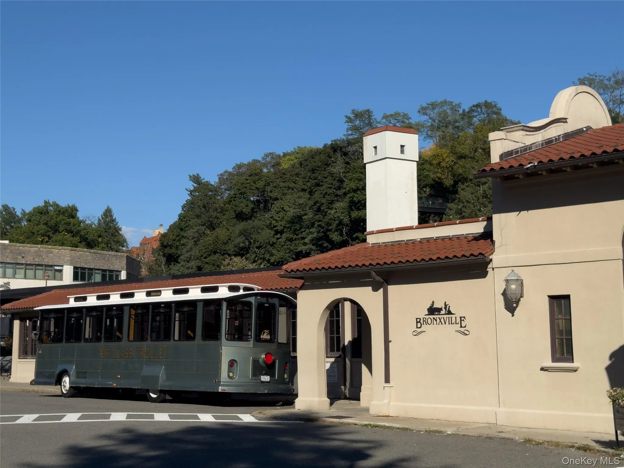 2 Bronxville Road, Yonkers, NY, 1 Bedroom Bedrooms, 4 Rooms Rooms,1 BathroomBathrooms,Residential,For Rent,Bronxville,0,1057796 2 Bronxville Road, Yonkers, NY, 1 Bedroom Bedrooms, 4 Rooms Rooms,1 BathroomBathrooms,Residential,For Rent,Bronxville,0,1057796