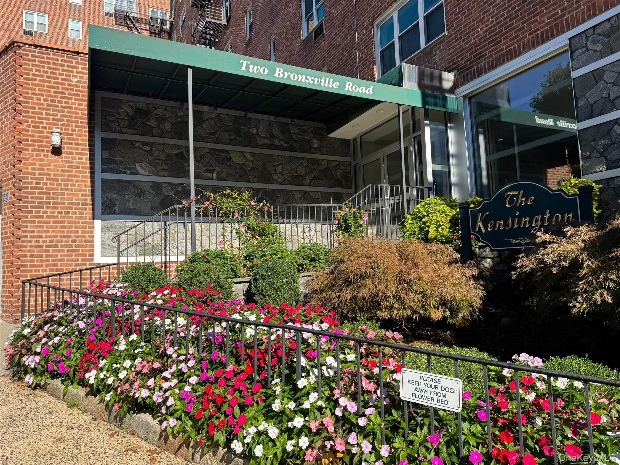 2 Bronxville Road, Yonkers, NY, 1 Bedroom Bedrooms, 4 Rooms Rooms,1 BathroomBathrooms,Residential,For Rent,Bronxville,0,1057796 2 Bronxville Road, Yonkers, NY, 1 Bedroom Bedrooms, 4 Rooms Rooms,1 BathroomBathrooms,Residential,For Rent,Bronxville,0,1057796
