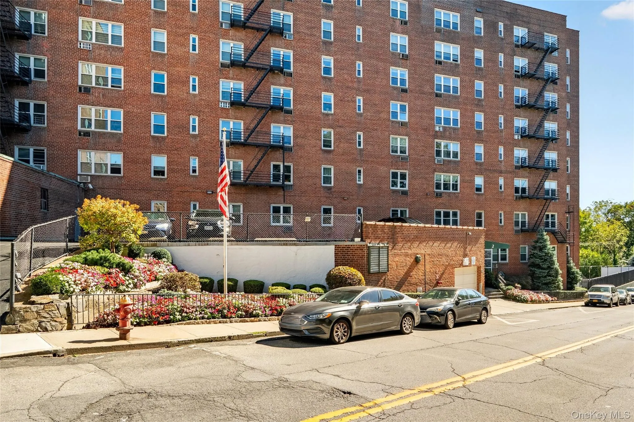 2 Bronxville Road, Yonkers, NY, 1 Bedroom Bedrooms, 4 Rooms Rooms,1 BathroomBathrooms,Residential,For Rent,Bronxville,0,1057796 2 Bronxville Road, Yonkers, NY, 1 Bedroom Bedrooms, 4 Rooms Rooms,1 BathroomBathrooms,Residential,For Rent,Bronxville,0,1057796
