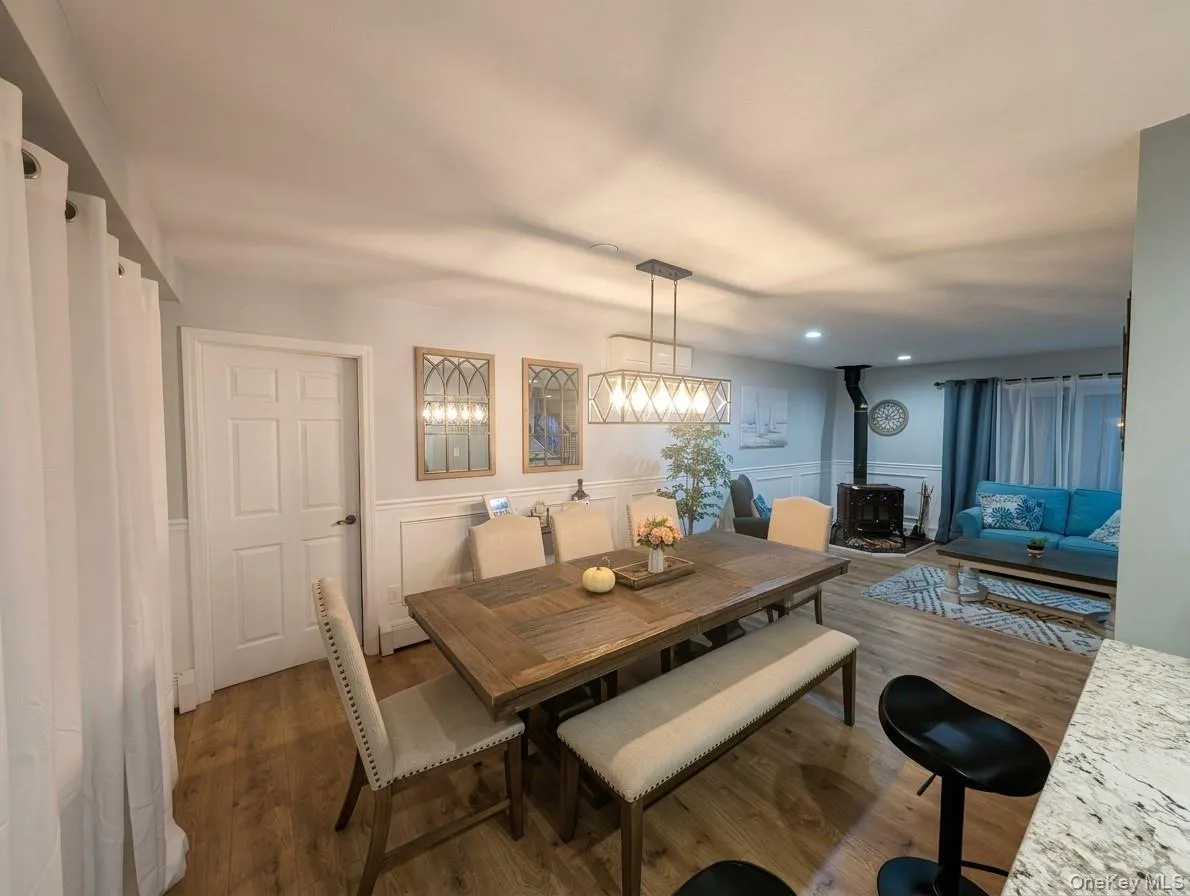 146 Rosemont Avenue, Brookhaven, NY, 3 Bedrooms Bedrooms, 7 Rooms Rooms,2 BathroomsBathrooms,Residential,For Rent,Rosemont,0,1057798 146 Rosemont Avenue, Brookhaven, NY, 3 Bedrooms Bedrooms, 7 Rooms Rooms,2 BathroomsBathrooms,Residential,For Rent,Rosemont,0,1057798