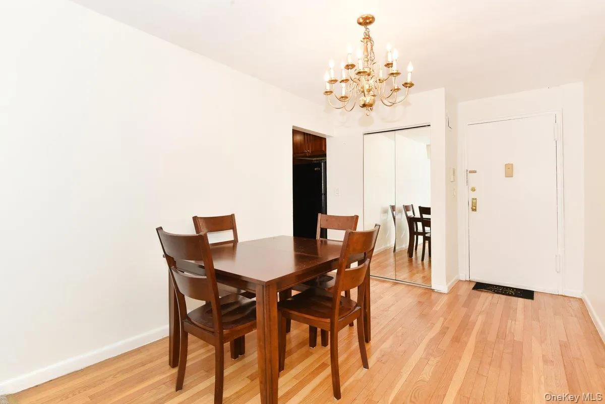 3 Birchwood Court, Hempstead, NY, 1 Bedroom Bedrooms, 4 Rooms Rooms,1 BathroomBathrooms,Residential,For Rent,Birchwood,0,1057800 3 Birchwood Court, Hempstead, NY, 1 Bedroom Bedrooms, 4 Rooms Rooms,1 BathroomBathrooms,Residential,For Rent,Birchwood,0,1057800