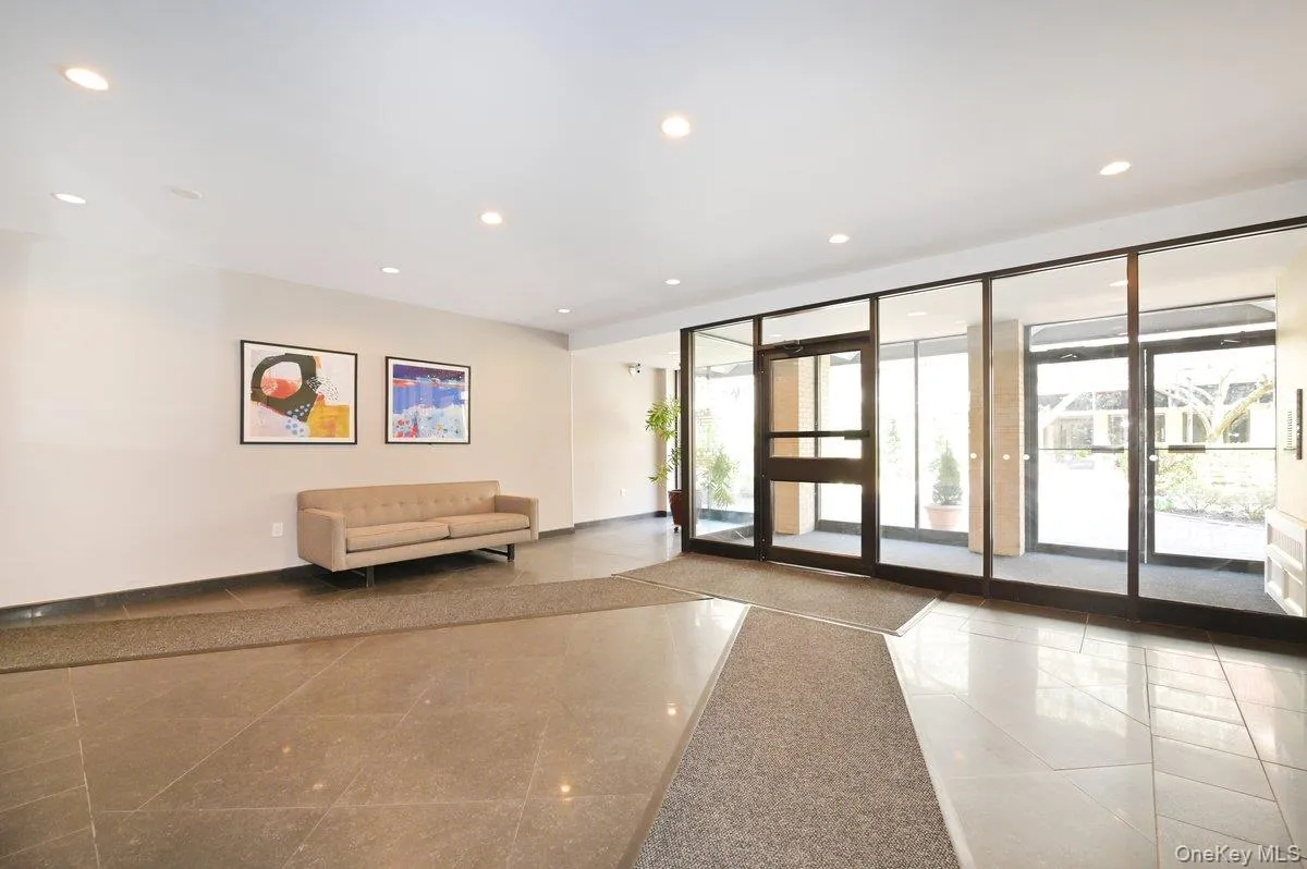 3 Birchwood Court, Hempstead, NY, 1 Bedroom Bedrooms, 4 Rooms Rooms,1 BathroomBathrooms,Residential,For Rent,Birchwood,0,1057800 3 Birchwood Court, Hempstead, NY, 1 Bedroom Bedrooms, 4 Rooms Rooms,1 BathroomBathrooms,Residential,For Rent,Birchwood,0,1057800