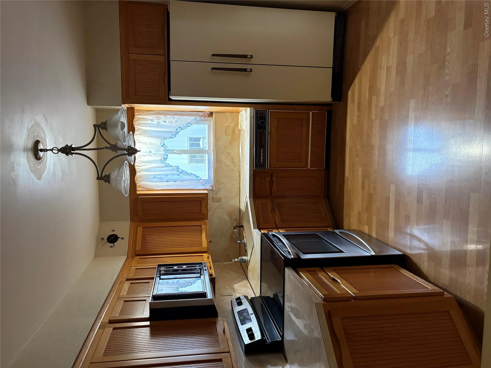 1304 Little Neck Avenue, Hempstead, NY, 3 Bedrooms Bedrooms, 6 Rooms Rooms,1 BathroomBathrooms,Residential,For Rent,Little Neck,0,1057802 1304 Little Neck Avenue, Hempstead, NY, 3 Bedrooms Bedrooms, 6 Rooms Rooms,1 BathroomBathrooms,Residential,For Rent,Little Neck,0,1057802