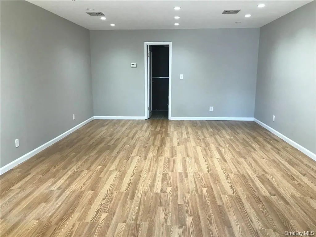 622 Yonkers Avenue, Yonkers, NY, ,Commercial Lease,For Rent,Yonkers,0,1057806 622 Yonkers Avenue, Yonkers, NY, ,Commercial Lease,For Rent,Yonkers,0,1057806