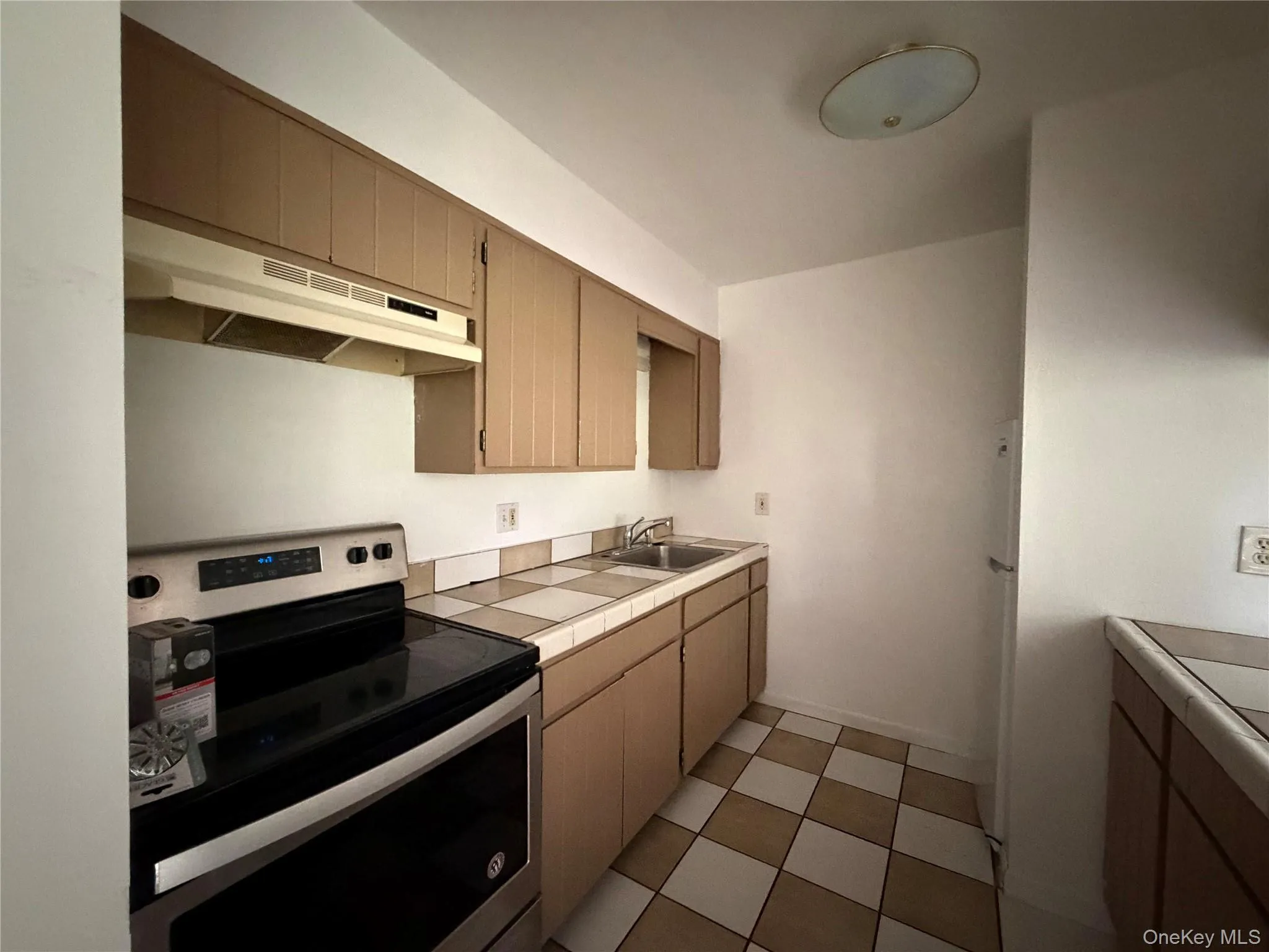 2 School Street, Poughkeepsie (town), NY, 1 Bedroom Bedrooms, 3 Rooms Rooms,1 BathroomBathrooms,Residential Lease,For Rent,School,0,1057809 2 School Street, Poughkeepsie (town), NY, 1 Bedroom Bedrooms, 3 Rooms Rooms,1 BathroomBathrooms,Residential Lease,For Rent,School,0,1057809