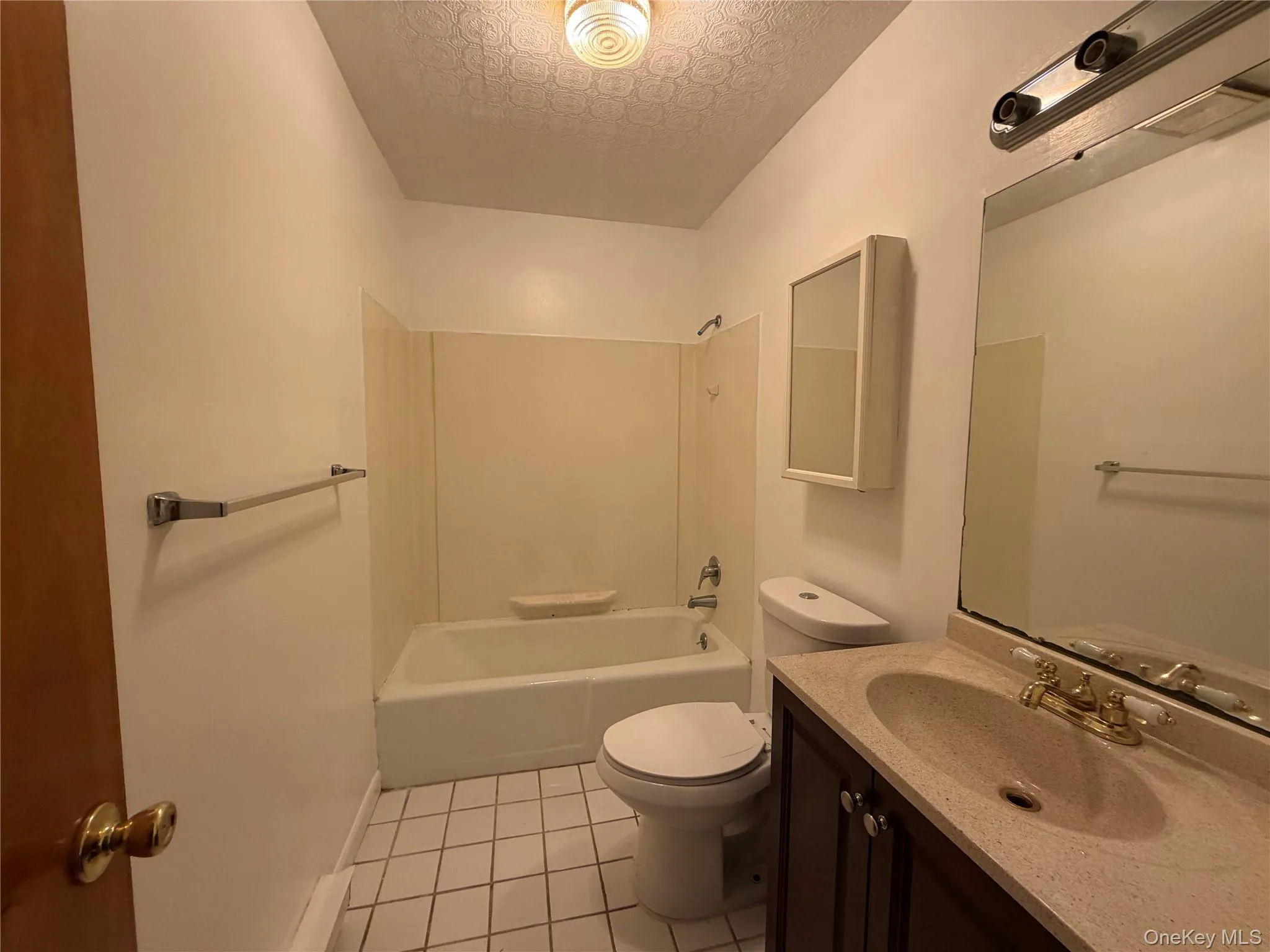 2 School Street, Poughkeepsie (town), NY, 1 Bedroom Bedrooms, 3 Rooms Rooms,1 BathroomBathrooms,Residential Lease,For Rent,School,0,1057809 2 School Street, Poughkeepsie (town), NY, 1 Bedroom Bedrooms, 3 Rooms Rooms,1 BathroomBathrooms,Residential Lease,For Rent,School,0,1057809