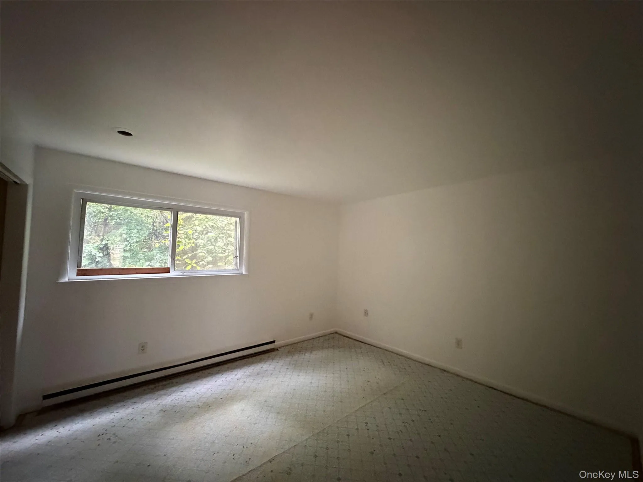 2 School Street, Poughkeepsie (town), NY, 1 Bedroom Bedrooms, 3 Rooms Rooms,1 BathroomBathrooms,Residential Lease,For Rent,School,0,1057809 2 School Street, Poughkeepsie (town), NY, 1 Bedroom Bedrooms, 3 Rooms Rooms,1 BathroomBathrooms,Residential Lease,For Rent,School,0,1057809