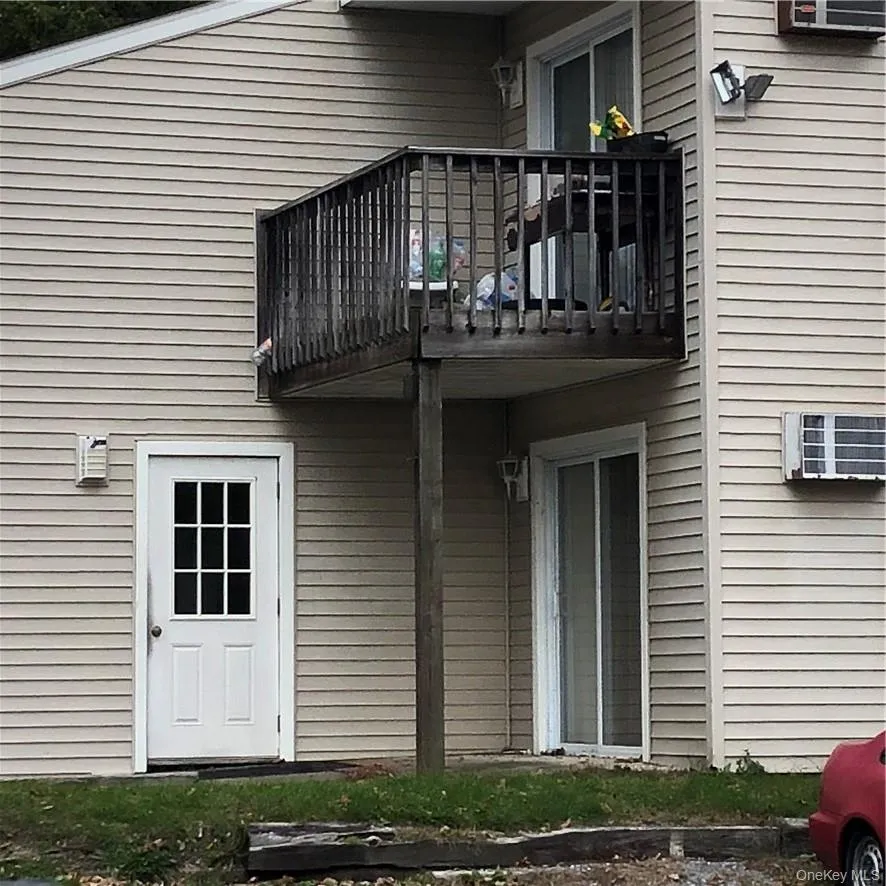 2 School Street, Poughkeepsie (town), NY, 1 Bedroom Bedrooms, 3 Rooms Rooms,1 BathroomBathrooms,Residential Lease,For Rent,School,0,1057809 2 School Street, Poughkeepsie (town), NY, 1 Bedroom Bedrooms, 3 Rooms Rooms,1 BathroomBathrooms,Residential Lease,For Rent,School,0,1057809