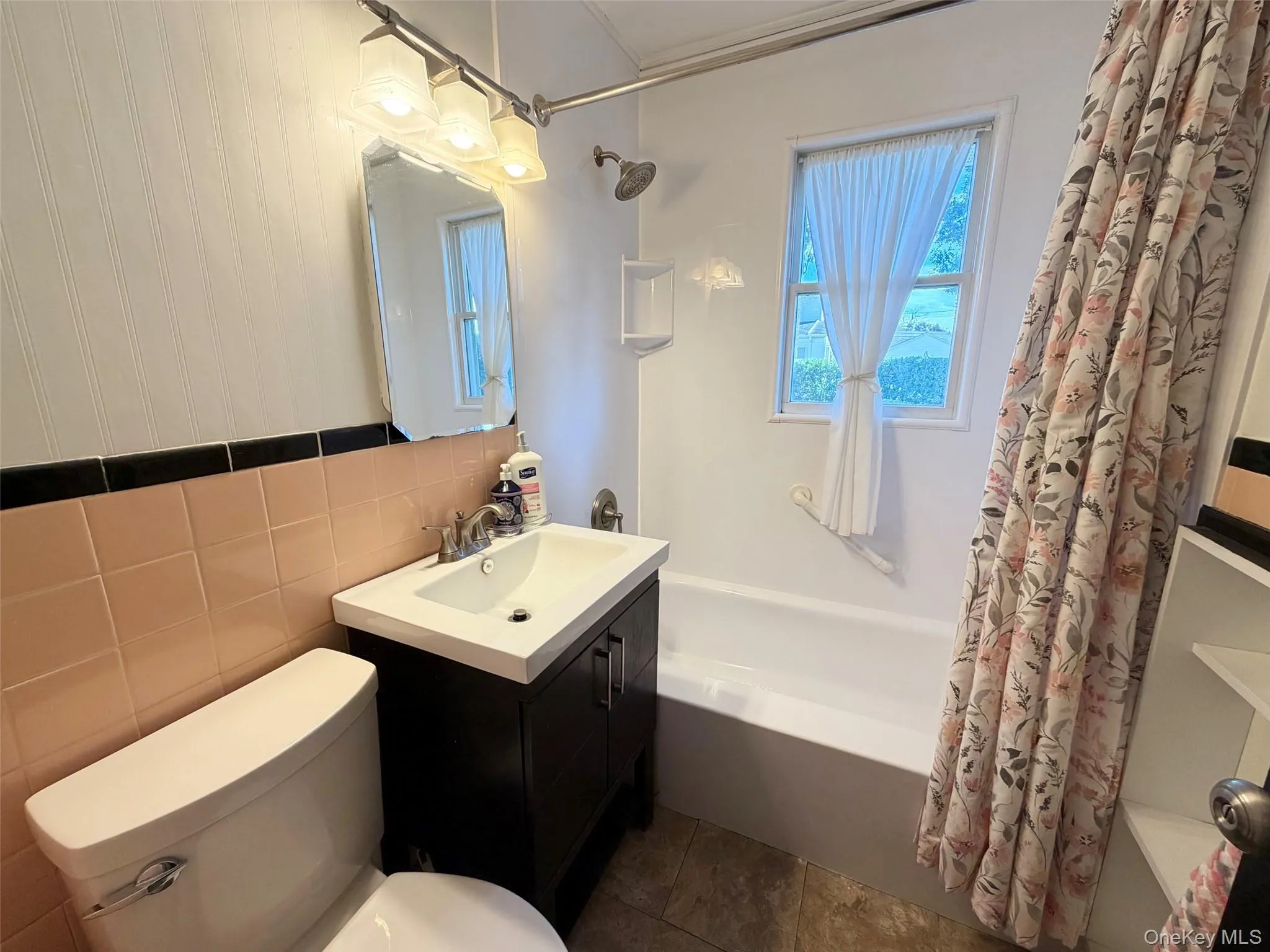 46 Midwood Avenue, Oyster Bay, NY, 4 Bedrooms Bedrooms, 7 Rooms Rooms,1 BathroomBathrooms,Residential,For Rent,Midwood,0,1057810 46 Midwood Avenue, Oyster Bay, NY, 4 Bedrooms Bedrooms, 7 Rooms Rooms,1 BathroomBathrooms,Residential,For Rent,Midwood,0,1057810