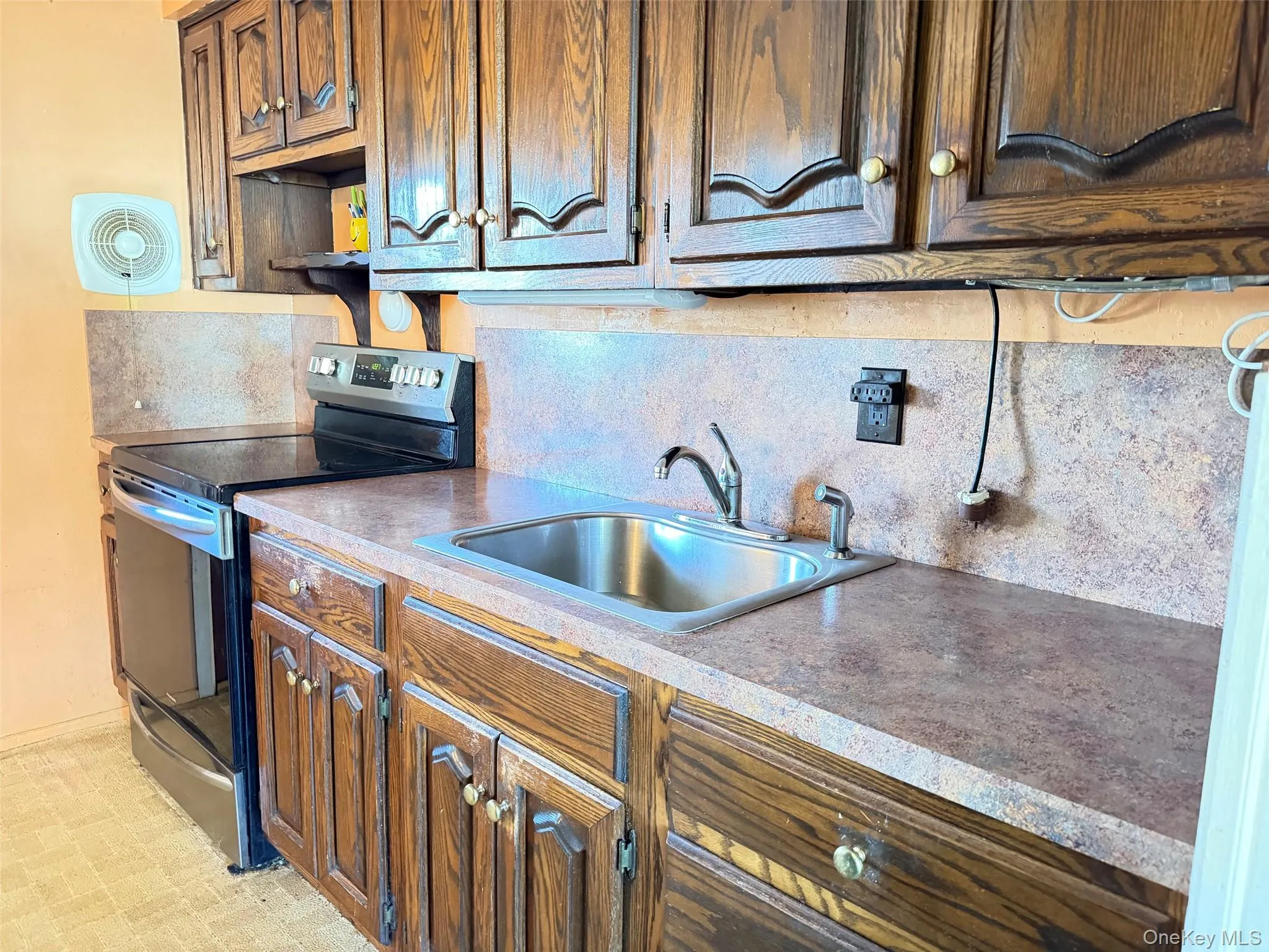 46 Midwood Avenue, Oyster Bay, NY, 4 Bedrooms Bedrooms, 7 Rooms Rooms,1 BathroomBathrooms,Residential,For Rent,Midwood,0,1057810 46 Midwood Avenue, Oyster Bay, NY, 4 Bedrooms Bedrooms, 7 Rooms Rooms,1 BathroomBathrooms,Residential,For Rent,Midwood,0,1057810