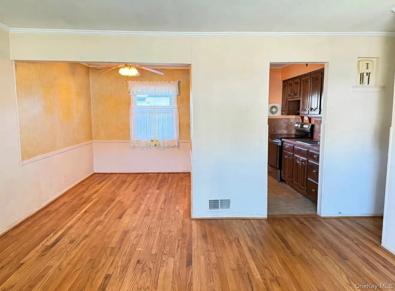 Picture has been digitally enhanced to remove carpets Picture has been digitally enhanced to remove carpets
