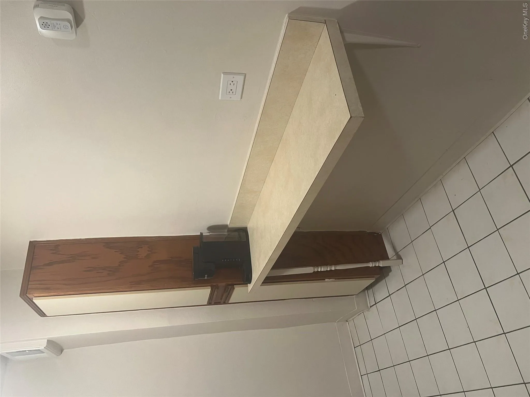 84-20 153rd Avenue, New York, NY, 3 Rooms Rooms,1 BathroomBathrooms,Residential,For Rent,153rd,0,1057812 84-20 153rd Avenue, New York, NY, 3 Rooms Rooms,1 BathroomBathrooms,Residential,For Rent,153rd,0,1057812