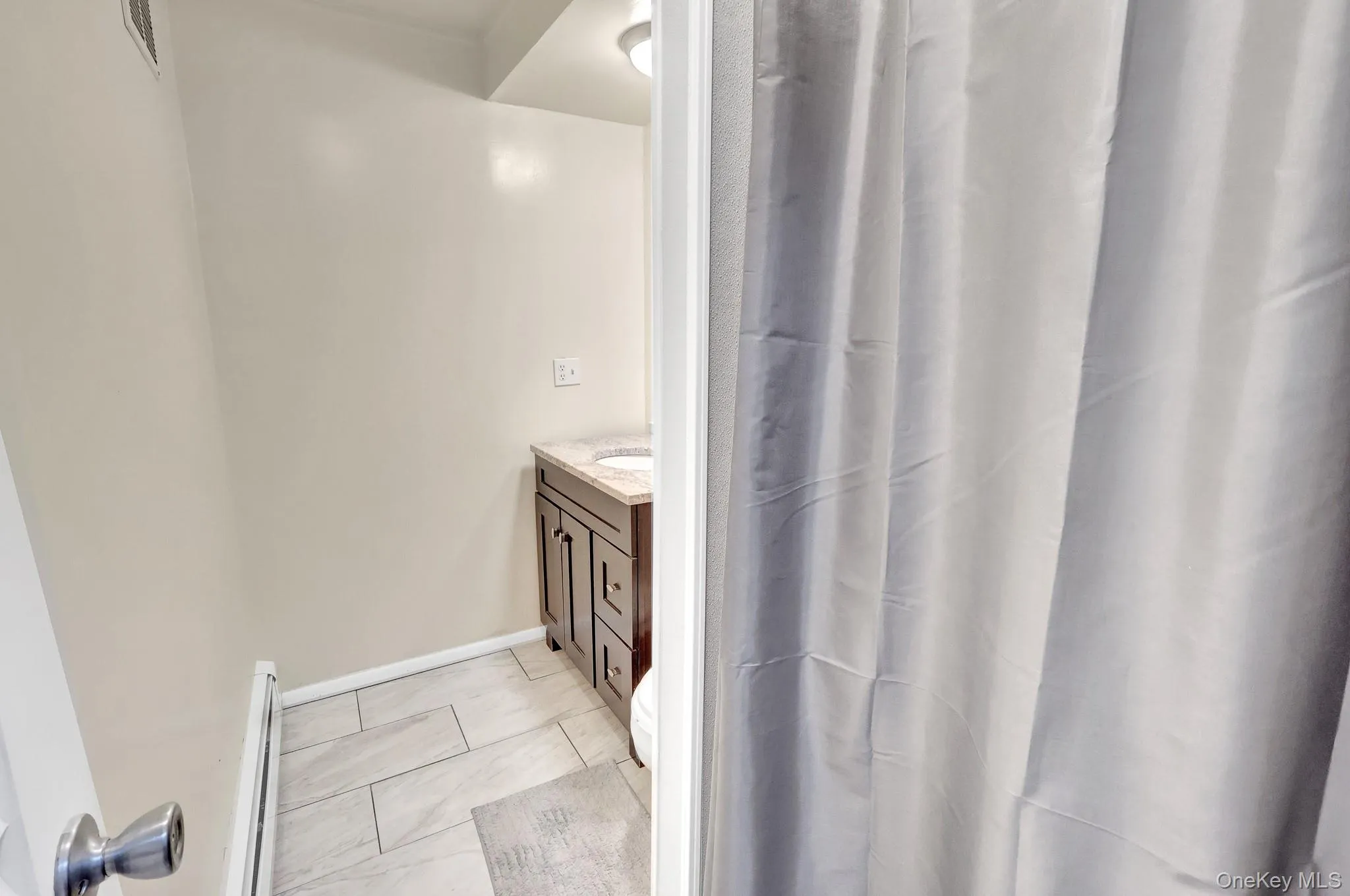 208 Raider Street, Babylon, NY, 4 Bedrooms Bedrooms, 8 Rooms Rooms,2 BathroomsBathrooms,Residential,For Rent,Raider,0,1057821 208 Raider Street, Babylon, NY, 4 Bedrooms Bedrooms, 8 Rooms Rooms,2 BathroomsBathrooms,Residential,For Rent,Raider,0,1057821
