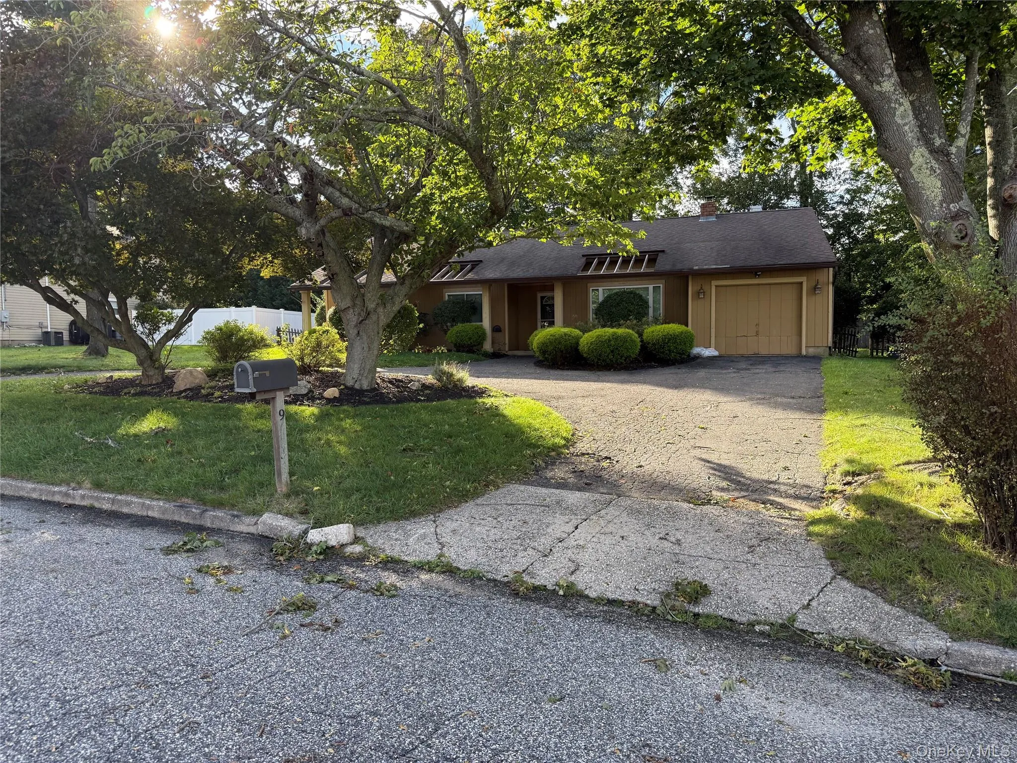 9 Stratford Road, Brookhaven, NY, 3 Bedroom Bedrooms, 8 Room Rooms,1 BathroomBathrooms,Residential Lease,For Rent,Stratford,0,1057824 9 Stratford Road, Brookhaven, NY, 3 Bedroom Bedrooms, 8 Room Rooms,1 BathroomBathrooms,Residential Lease,For Rent,Stratford,0,1057824