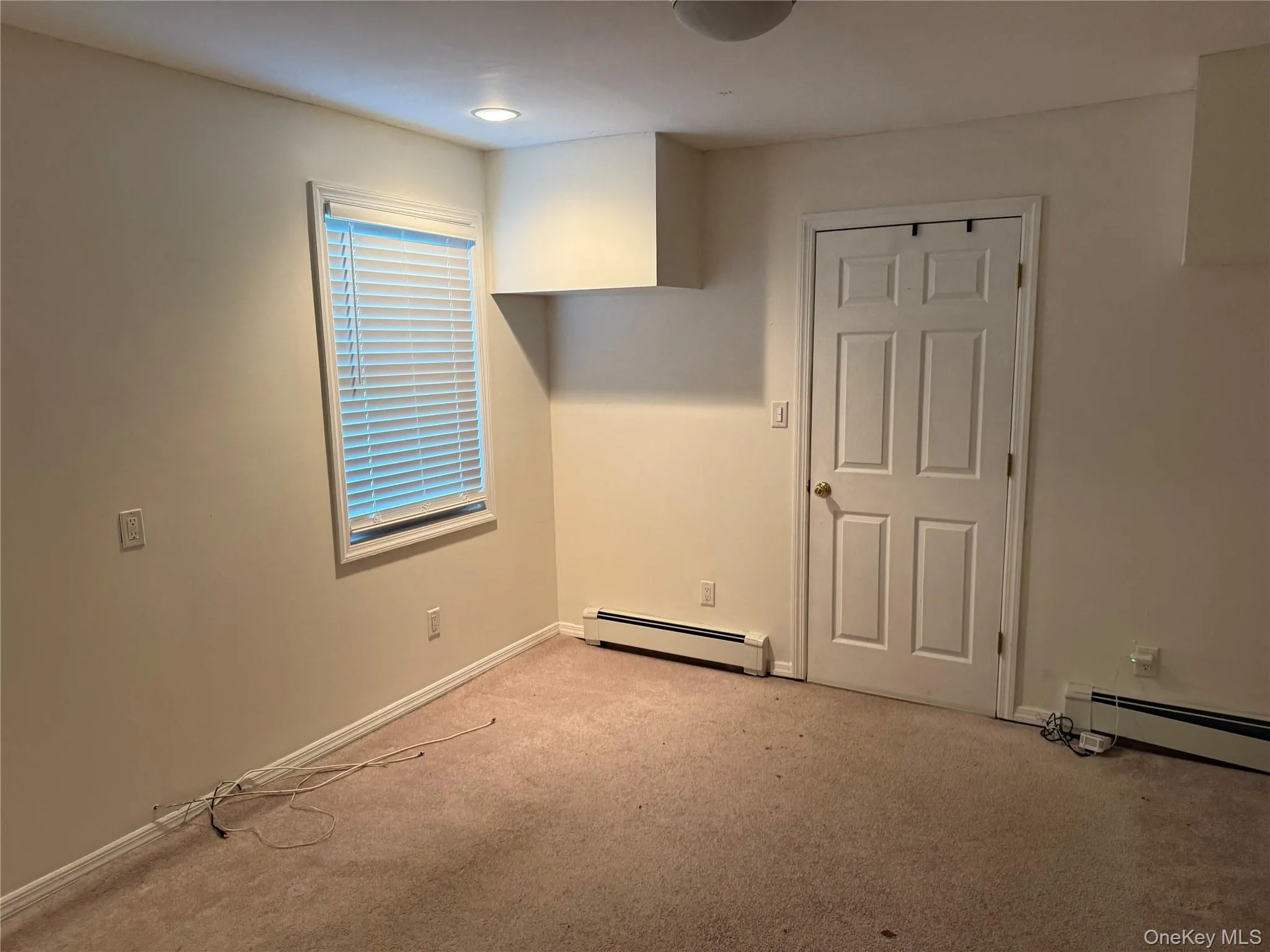 9 Stratford Road, Brookhaven, NY, 3 Bedroom Bedrooms, 8 Room Rooms,1 BathroomBathrooms,Residential Lease,For Rent,Stratford,0,1057824 9 Stratford Road, Brookhaven, NY, 3 Bedroom Bedrooms, 8 Room Rooms,1 BathroomBathrooms,Residential Lease,For Rent,Stratford,0,1057824