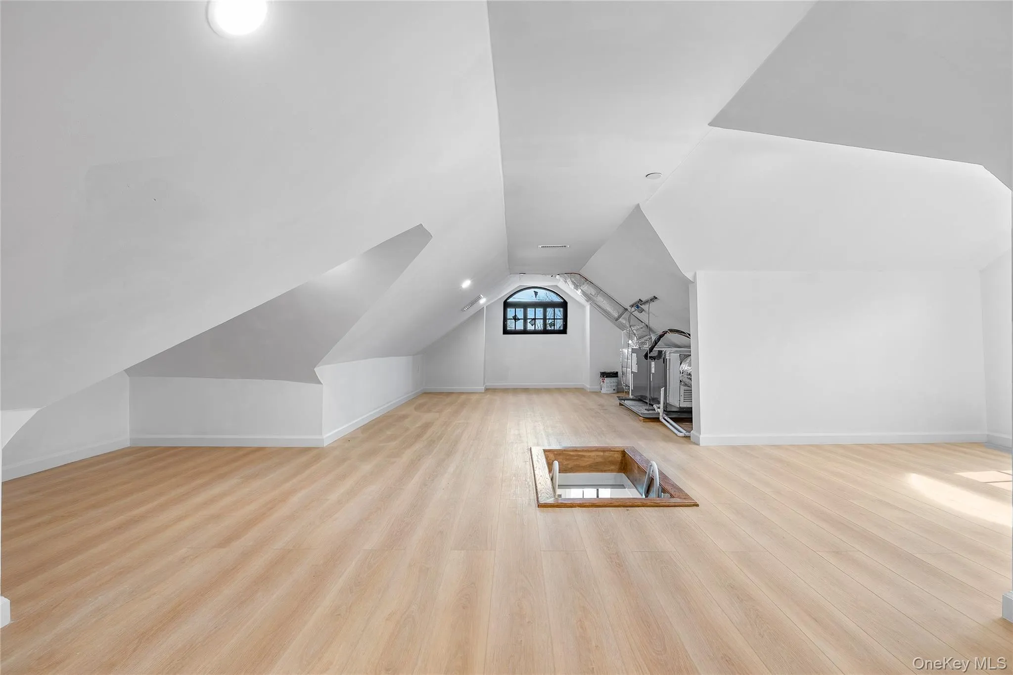 3518 221ST Street, New York, NY, 4 Bedrooms Bedrooms, 10 Rooms Rooms,4 BathroomsBathrooms,Residential,For Rent,221ST,0,1057833 3518 221ST Street, New York, NY, 4 Bedrooms Bedrooms, 10 Rooms Rooms,4 BathroomsBathrooms,Residential,For Rent,221ST,0,1057833