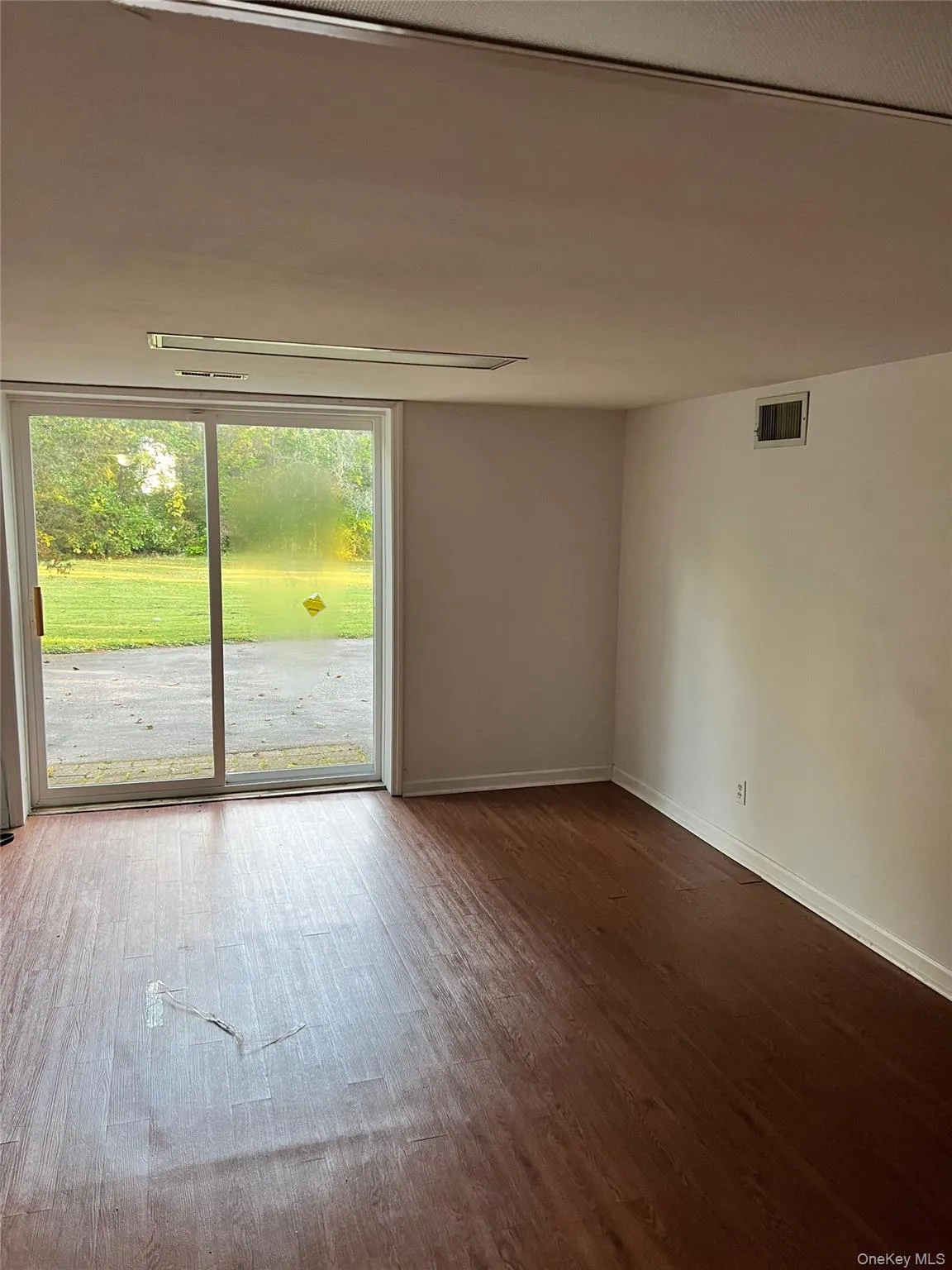 43 Laffin Lane, Poughkeepsie, NY, 5 Bedrooms Bedrooms, 8 Rooms Rooms,2 BathroomsBathrooms,Residential,For Rent,Laffin,0,1057836 43 Laffin Lane, Poughkeepsie, NY, 5 Bedrooms Bedrooms, 8 Rooms Rooms,2 BathroomsBathrooms,Residential,For Rent,Laffin,0,1057836