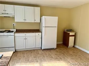 26 Main Street, Montgomery, NY, 2 Bedroom Bedrooms, 4 Room Rooms,1 BathroomBathrooms,Residential Lease,For Rent,Main,0,1057852 26 Main Street, Montgomery, NY, 2 Bedroom Bedrooms, 4 Room Rooms,1 BathroomBathrooms,Residential Lease,For Rent,Main,0,1057852