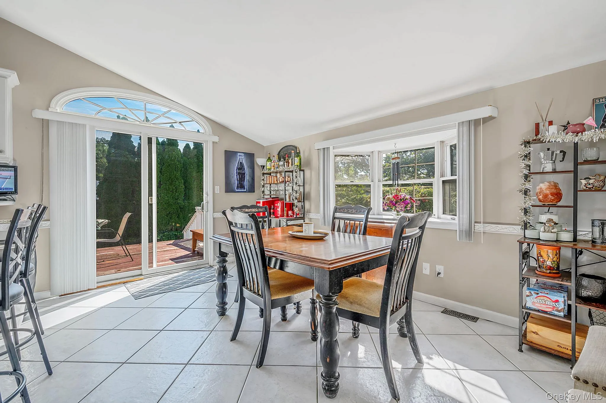 1400 Wave Avenue, Brookhaven, NY, 3 Bedrooms Bedrooms, 8 Rooms Rooms,2 BathroomsBathrooms,Residential,For Rent,Wave,0,1057861 1400 Wave Avenue, Brookhaven, NY, 3 Bedrooms Bedrooms, 8 Rooms Rooms,2 BathroomsBathrooms,Residential,For Rent,Wave,0,1057861