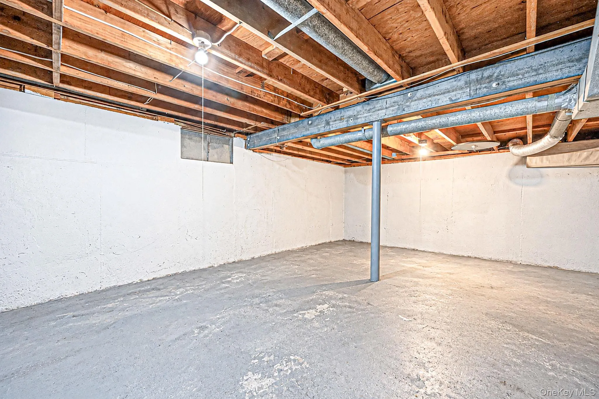 1400 Wave Avenue, Brookhaven, NY, 3 Bedrooms Bedrooms, 8 Rooms Rooms,2 BathroomsBathrooms,Residential,For Rent,Wave,0,1057861 1400 Wave Avenue, Brookhaven, NY, 3 Bedrooms Bedrooms, 8 Rooms Rooms,2 BathroomsBathrooms,Residential,For Rent,Wave,0,1057861