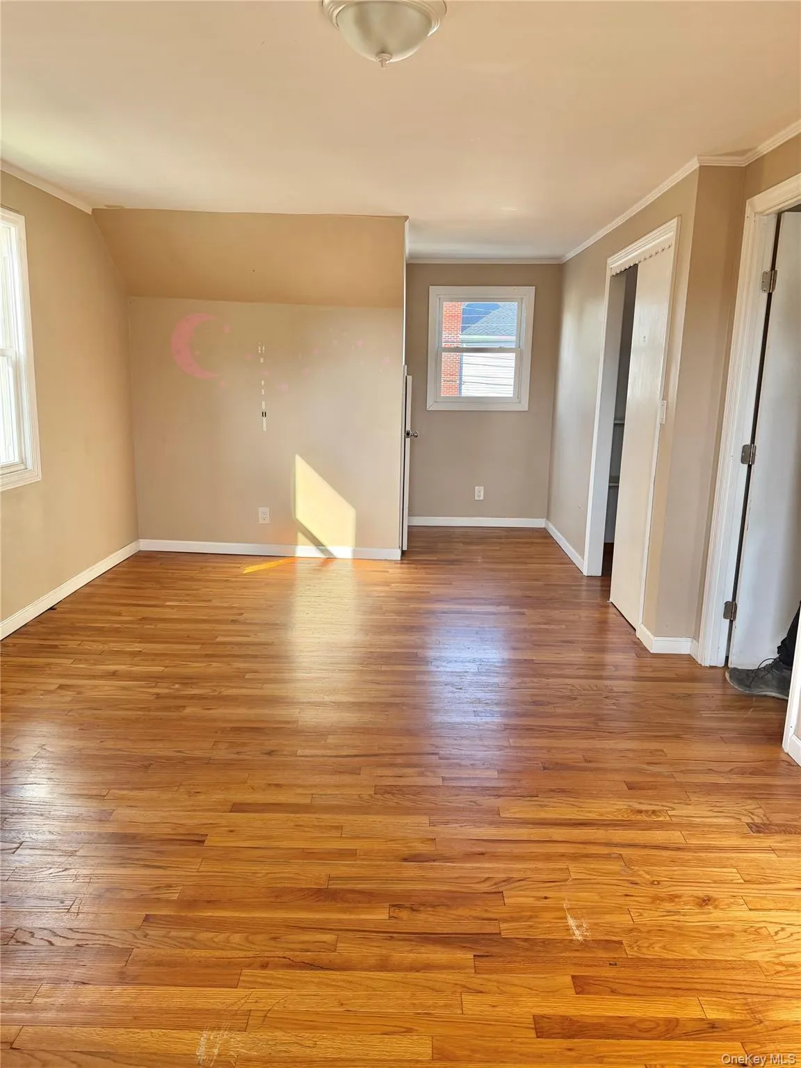92 S Fulton Street, Hempstead, NY, 1 Bedroom Bedrooms, 5 Room Rooms,1 BathroomBathrooms,Residential Lease,For Rent,S Fulton,0,1057865 92 S Fulton Street, Hempstead, NY, 1 Bedroom Bedrooms, 5 Room Rooms,1 BathroomBathrooms,Residential Lease,For Rent,S Fulton,0,1057865