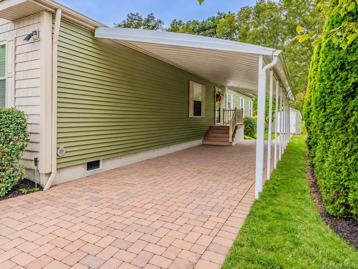 1661 Old Country Road, Riverhead, NY, 3 Bedrooms Bedrooms, 6 Rooms Rooms,2 BathroomsBathrooms,Residential,For Rent,Old Country,0,1057866 1661 Old Country Road, Riverhead, NY, 3 Bedrooms Bedrooms, 6 Rooms Rooms,2 BathroomsBathrooms,Residential,For Rent,Old Country,0,1057866