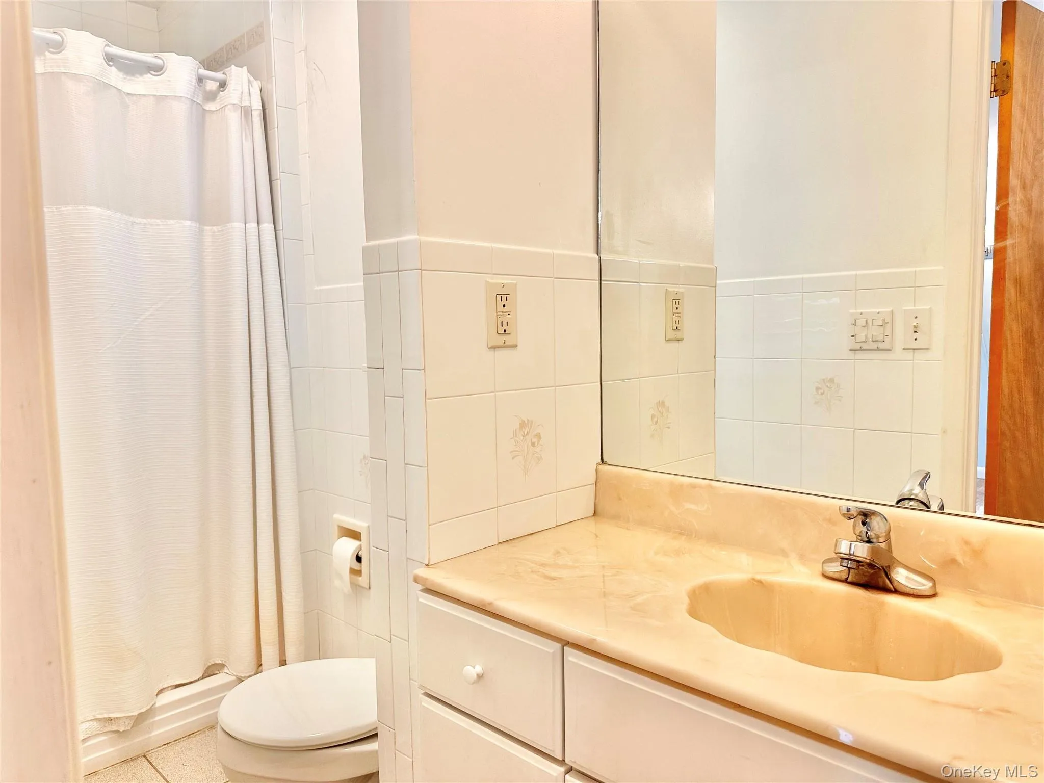 51 Bellows Terrace, Southampton, NY, 3 Bedroom Bedrooms, 7 Room Rooms,2 BathroomBathrooms,Residential Lease,For Rent,Bellows,0,1057867 51 Bellows Terrace, Southampton, NY, 3 Bedroom Bedrooms, 7 Room Rooms,2 BathroomBathrooms,Residential Lease,For Rent,Bellows,0,1057867