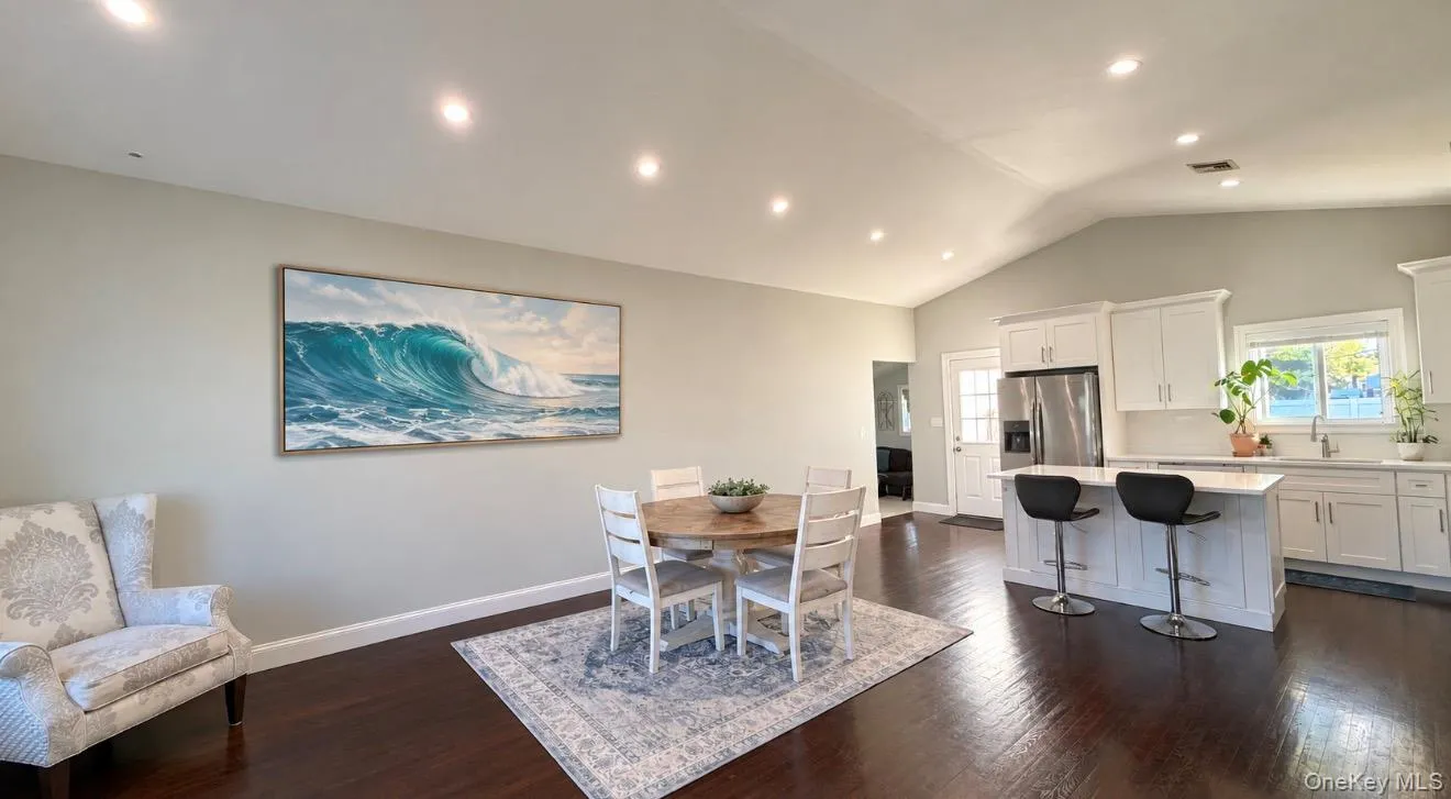 22 5th Avenue, Oyster Bay, NY, 3 Bedrooms Bedrooms, 7 Rooms Rooms,2 BathroomsBathrooms,Residential,For Rent,5th,0,1057869 22 5th Avenue, Oyster Bay, NY, 3 Bedrooms Bedrooms, 7 Rooms Rooms,2 BathroomsBathrooms,Residential,For Rent,5th,0,1057869
