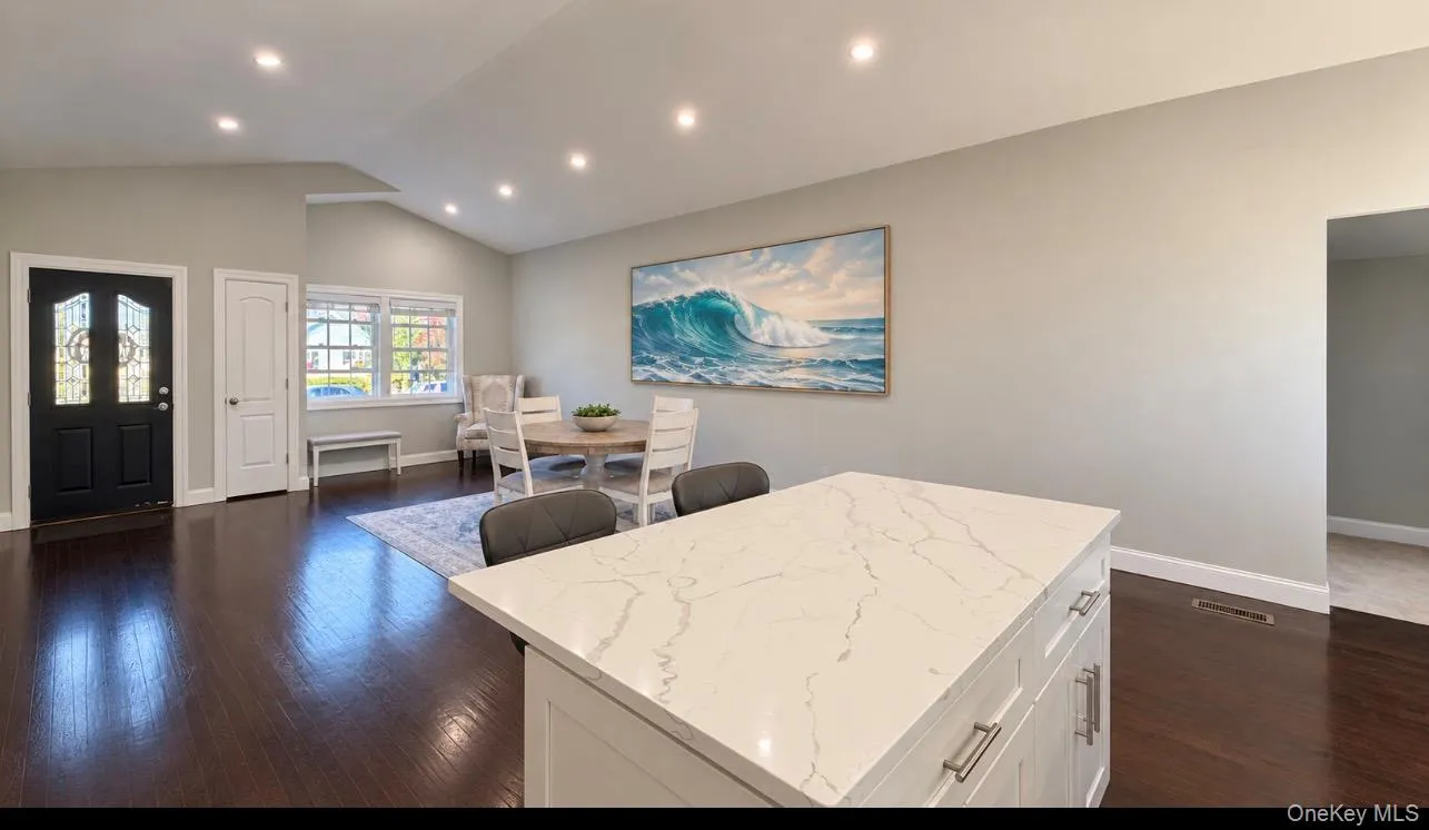 22 5th Avenue, Oyster Bay, NY, 3 Bedrooms Bedrooms, 7 Rooms Rooms,2 BathroomsBathrooms,Residential,For Rent,5th,0,1057869 22 5th Avenue, Oyster Bay, NY, 3 Bedrooms Bedrooms, 7 Rooms Rooms,2 BathroomsBathrooms,Residential,For Rent,5th,0,1057869