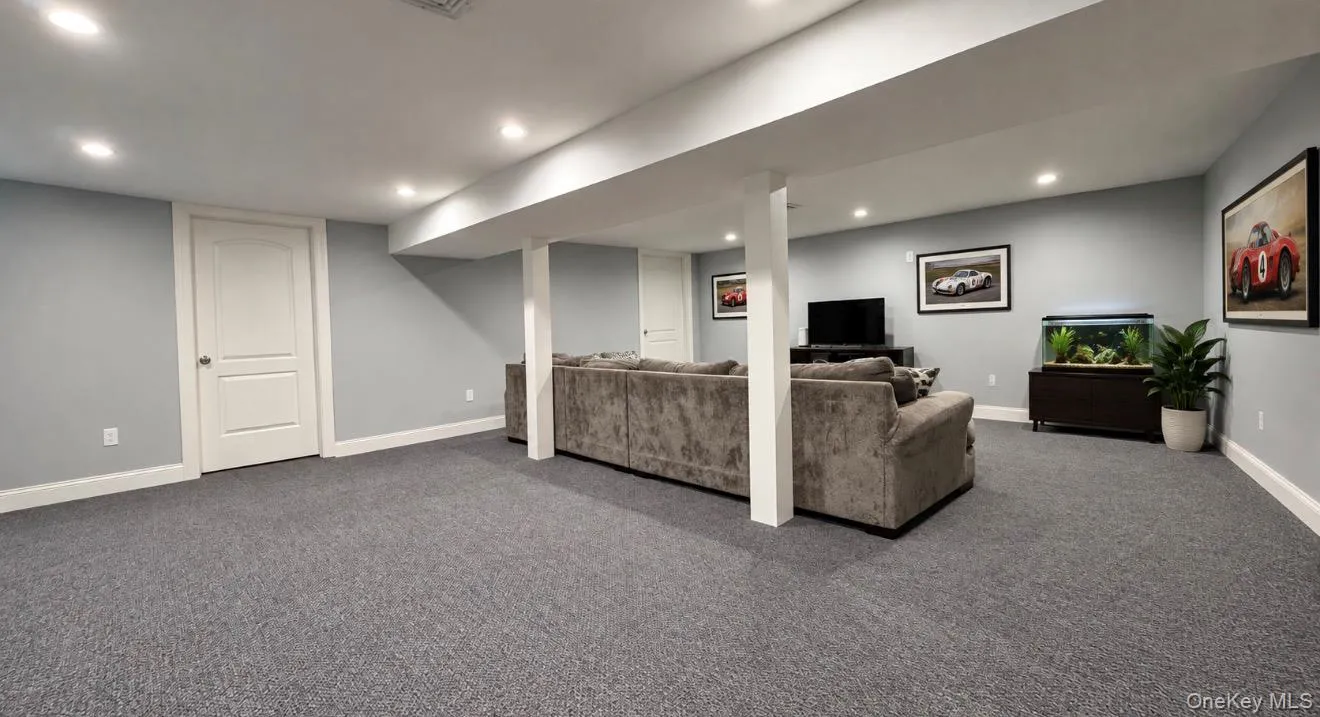22 5th Avenue, Oyster Bay, NY, 3 Bedrooms Bedrooms, 7 Rooms Rooms,2 BathroomsBathrooms,Residential,For Rent,5th,0,1057869 22 5th Avenue, Oyster Bay, NY, 3 Bedrooms Bedrooms, 7 Rooms Rooms,2 BathroomsBathrooms,Residential,For Rent,5th,0,1057869
