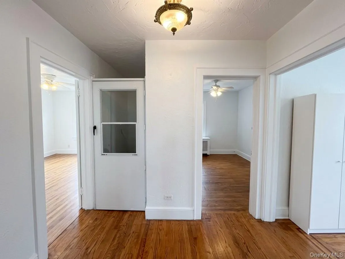 122 Greenvale Avenue, Yonkers, NY, 3 Bedrooms Bedrooms, 6 Rooms Rooms,1 BathroomBathrooms,Residential Lease,For Rent,Greenvale,0,1057870 122 Greenvale Avenue, Yonkers, NY, 3 Bedrooms Bedrooms, 6 Rooms Rooms,1 BathroomBathrooms,Residential Lease,For Rent,Greenvale,0,1057870