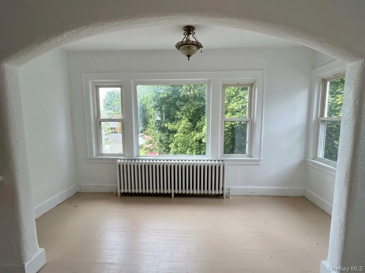 122 Greenvale Avenue, Yonkers, NY, 3 Bedrooms Bedrooms, 6 Rooms Rooms,1 BathroomBathrooms,Residential Lease,For Rent,Greenvale,0,1057870 122 Greenvale Avenue, Yonkers, NY, 3 Bedrooms Bedrooms, 6 Rooms Rooms,1 BathroomBathrooms,Residential Lease,For Rent,Greenvale,0,1057870