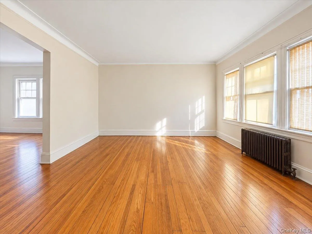 2727 Morgan Avenue, New York, NY, 3 Bedrooms Bedrooms, 6 Rooms Rooms,1 BathroomBathrooms,Residential,For Rent,Morgan,0,1057871 2727 Morgan Avenue, New York, NY, 3 Bedrooms Bedrooms, 6 Rooms Rooms,1 BathroomBathrooms,Residential,For Rent,Morgan,0,1057871