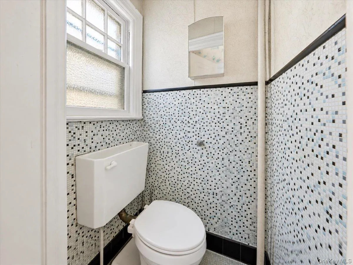 2727 Morgan Avenue, New York, NY, 3 Bedrooms Bedrooms, 6 Rooms Rooms,1 BathroomBathrooms,Residential,For Rent,Morgan,0,1057871 2727 Morgan Avenue, New York, NY, 3 Bedrooms Bedrooms, 6 Rooms Rooms,1 BathroomBathrooms,Residential,For Rent,Morgan,0,1057871