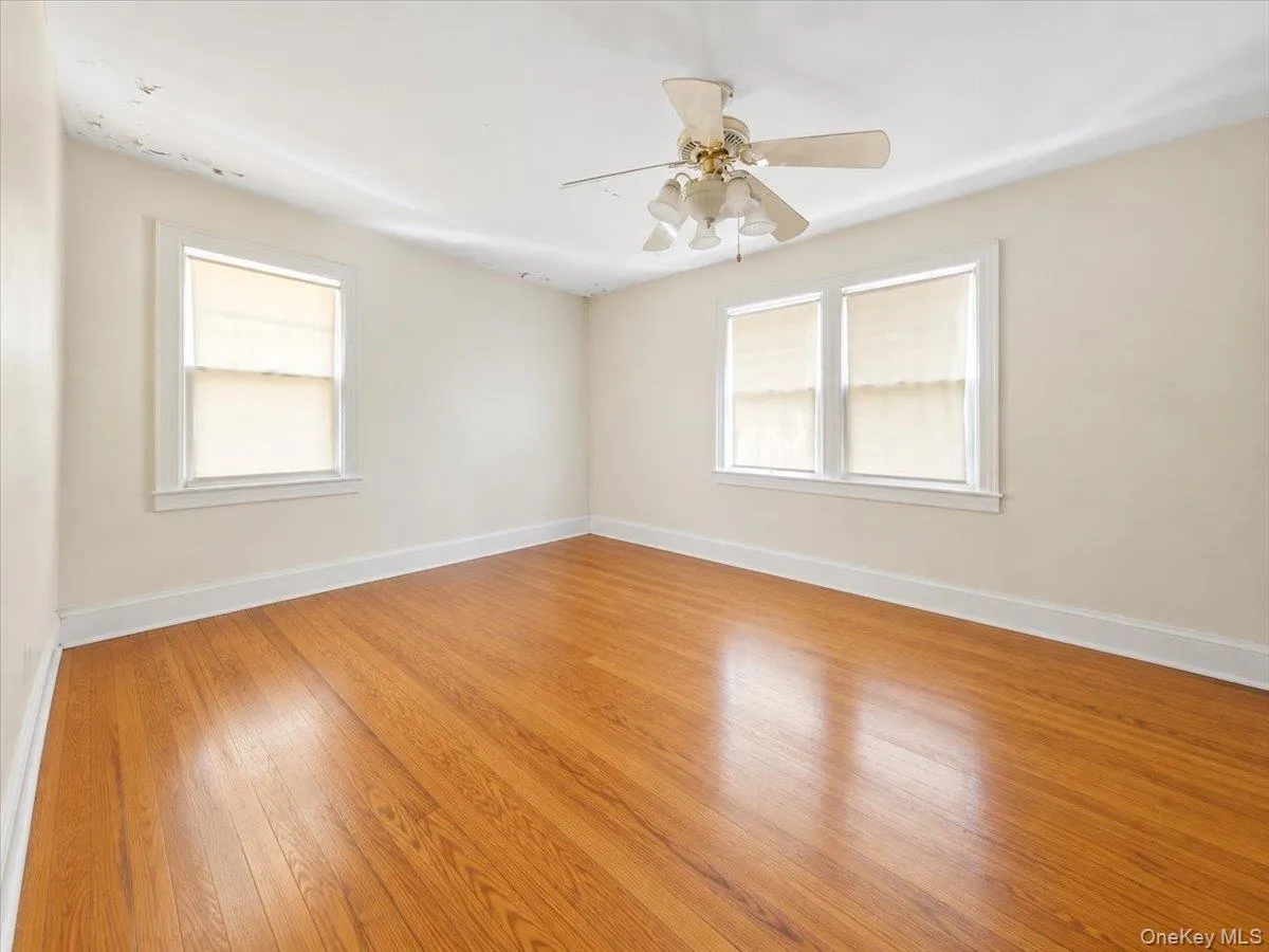 2727 Morgan Avenue, New York, NY, 3 Bedrooms Bedrooms, 6 Rooms Rooms,1 BathroomBathrooms,Residential,For Rent,Morgan,0,1057871 2727 Morgan Avenue, New York, NY, 3 Bedrooms Bedrooms, 6 Rooms Rooms,1 BathroomBathrooms,Residential,For Rent,Morgan,0,1057871