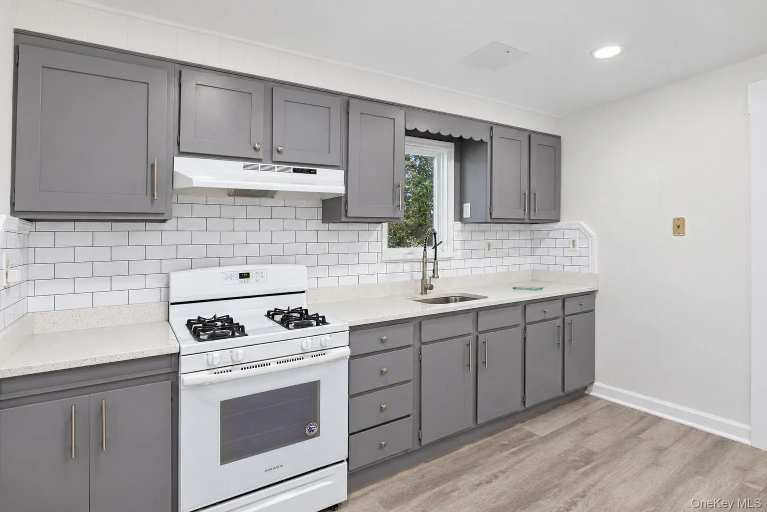 54 Ogden Street, Middletown, NY, 3 Bedrooms Bedrooms, 6 Rooms Rooms,1 BathroomBathrooms,Residential Lease,For Rent,Ogden,0,1057872 54 Ogden Street, Middletown, NY, 3 Bedrooms Bedrooms, 6 Rooms Rooms,1 BathroomBathrooms,Residential Lease,For Rent,Ogden,0,1057872