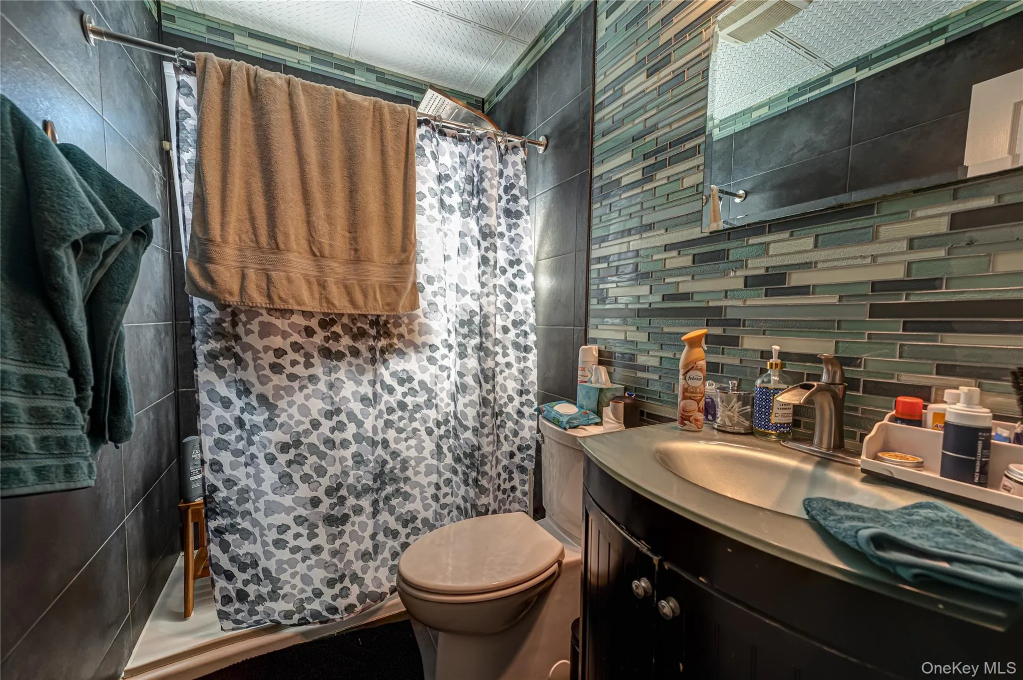 14 Donna Lane, Brookhaven, NY, 3 Bedrooms Bedrooms, 6 Rooms Rooms,2 BathroomsBathrooms,Residential,For Rent,Donna,0,1057876 14 Donna Lane, Brookhaven, NY, 3 Bedrooms Bedrooms, 6 Rooms Rooms,2 BathroomsBathrooms,Residential,For Rent,Donna,0,1057876