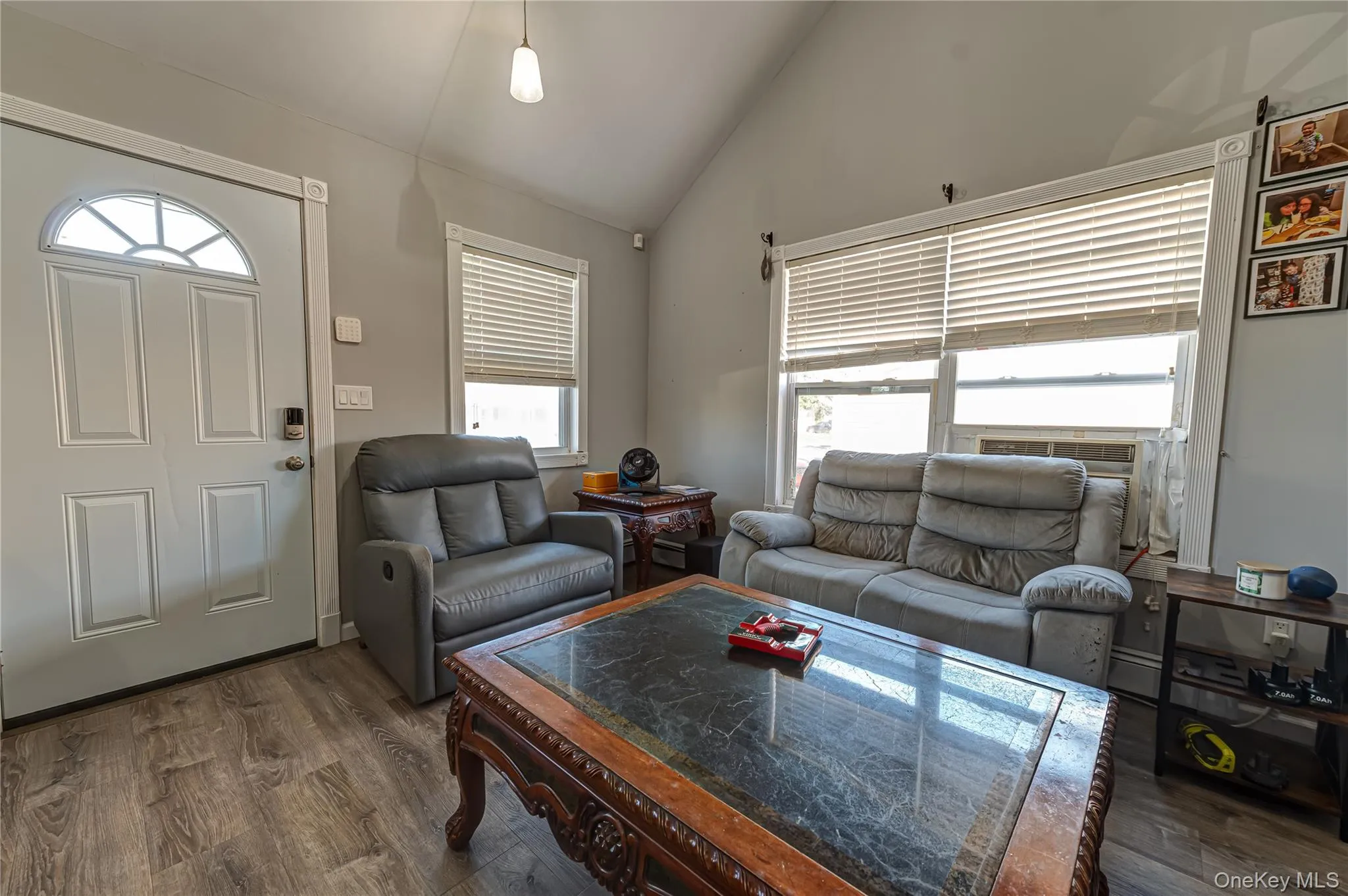 14 Donna Lane, Brookhaven, NY, 3 Bedrooms Bedrooms, 6 Rooms Rooms,2 BathroomsBathrooms,Residential,For Rent,Donna,0,1057876 14 Donna Lane, Brookhaven, NY, 3 Bedrooms Bedrooms, 6 Rooms Rooms,2 BathroomsBathrooms,Residential,For Rent,Donna,0,1057876
